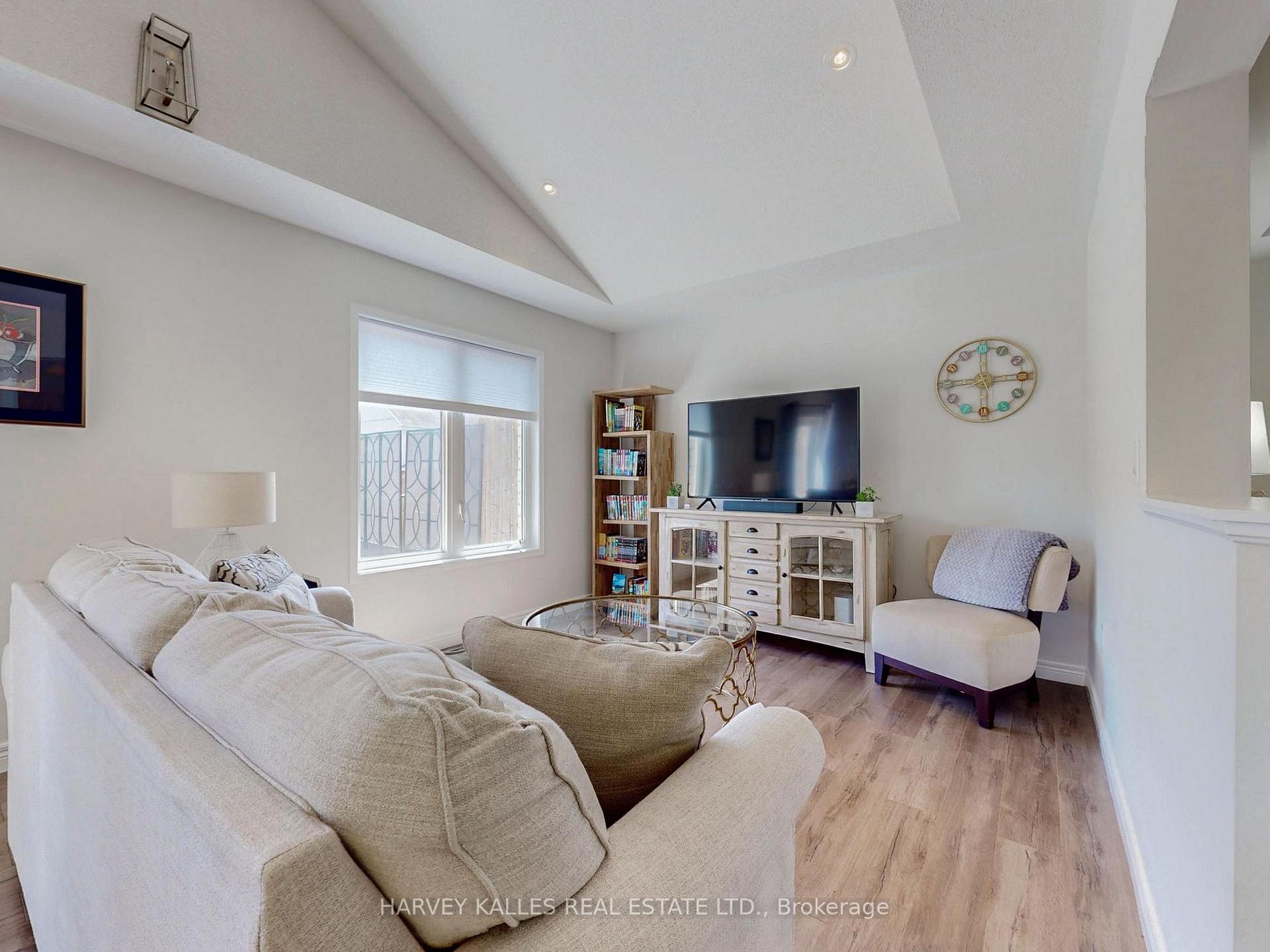 Photo 8 of 1159 Kell Street, Innisfil, Alcona — HOMEH