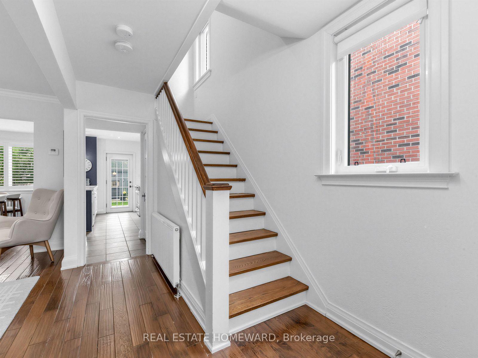 Photo 5 of 5 Beaufield Avenue, Toronto, Leaside — HOMEH