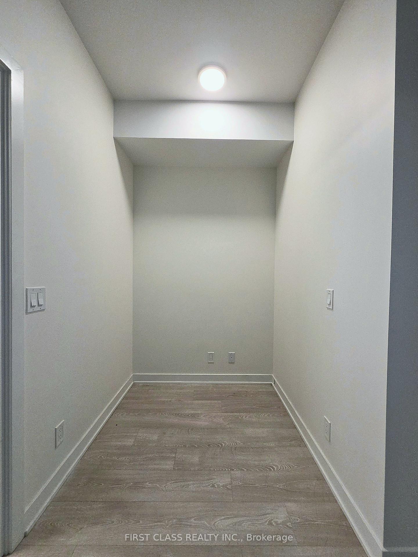 Photo 10 of Unit A1606, 30 Upper Mall Way, Vaughan, Brownridge — HOMEH