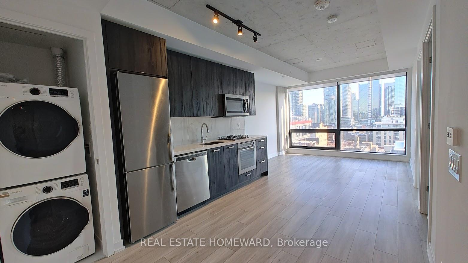 Photo of Unit 1403, 458 Richmond Street W