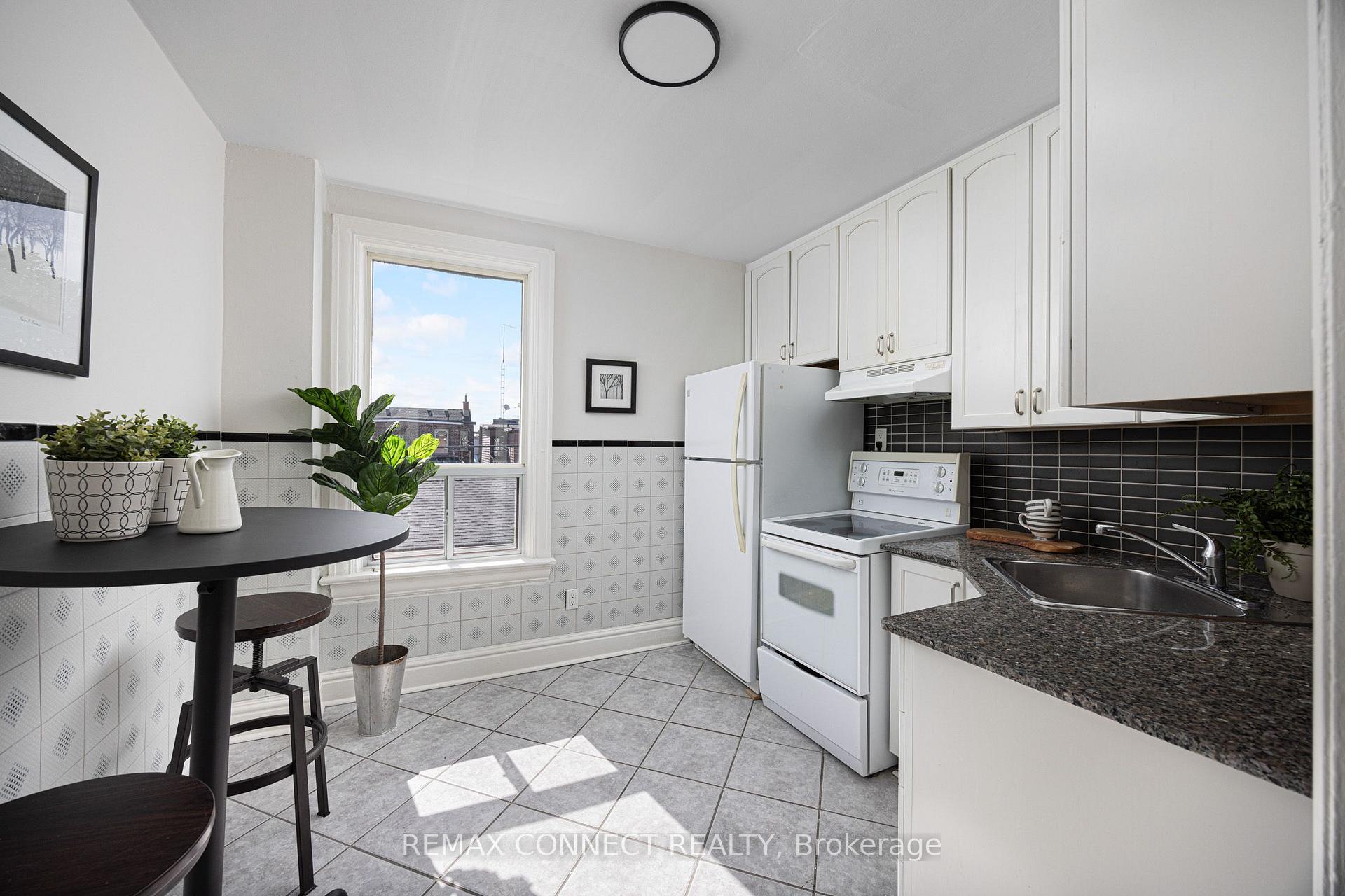 Photo 24 of 17 Muir Avenue, Toronto, Dufferin Grove — HOMEH