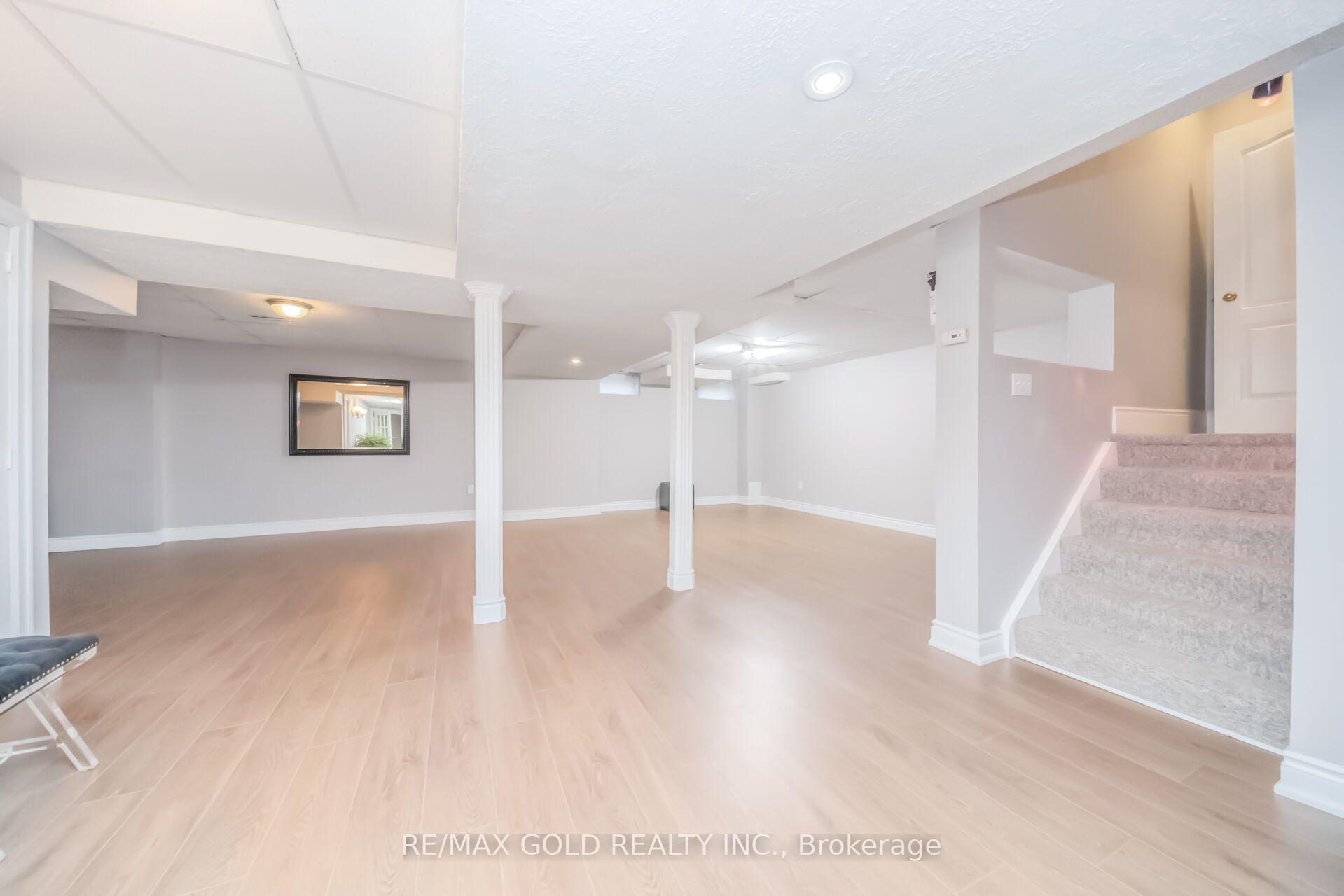 Photo 28 of 15 Newark Way, Brampton, Fletcher's Meadow — HOMEH