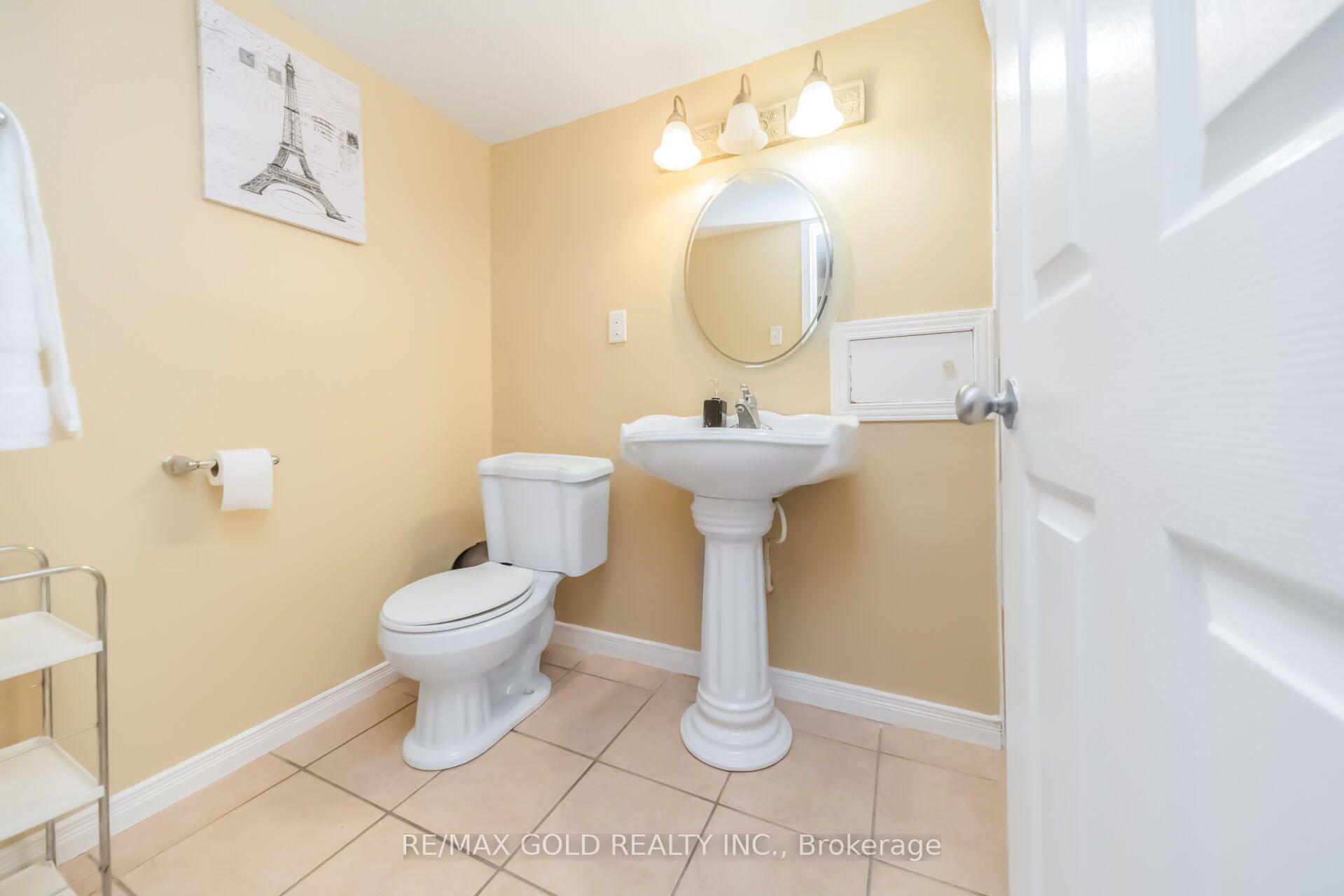 Photo 36 of 15 Newark Way, Brampton, Fletcher's Meadow — HOMEH
