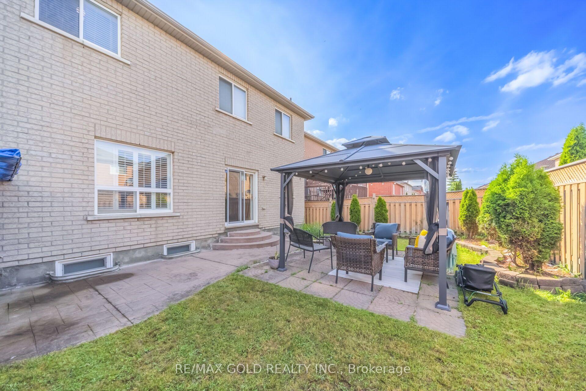 Photo 40 of 15 Newark Way, Brampton, Fletcher's Meadow — HOMEH