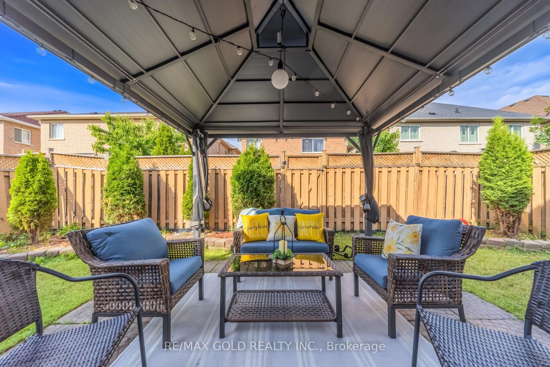 Photo 42 of 15 Newark Way, Brampton, Fletcher's Meadow — HOMEH