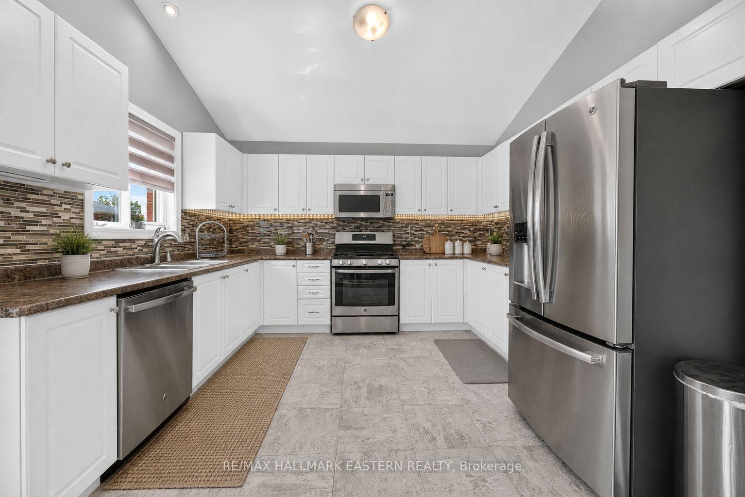Photo 14 of 11 Lords Drive, Trent Hills, Rural Trent Hills — HOMEH