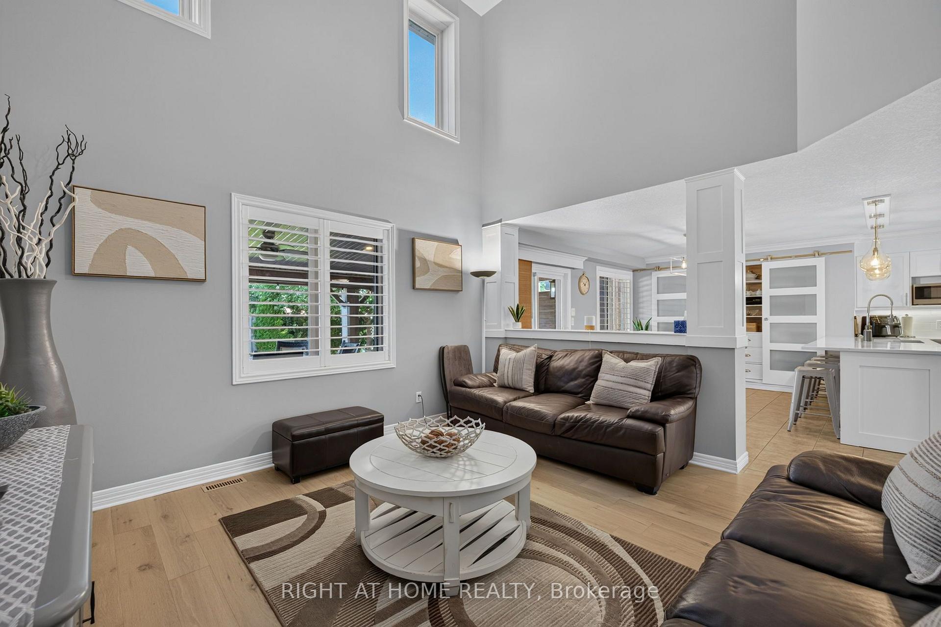 Photo 18 of 1032 Byronmanor Road, London, South K — HOMEH