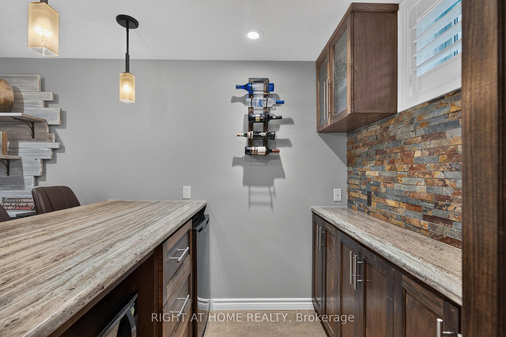 Photo 39 of 1032 Byronmanor Road, London, South K — HOMEH