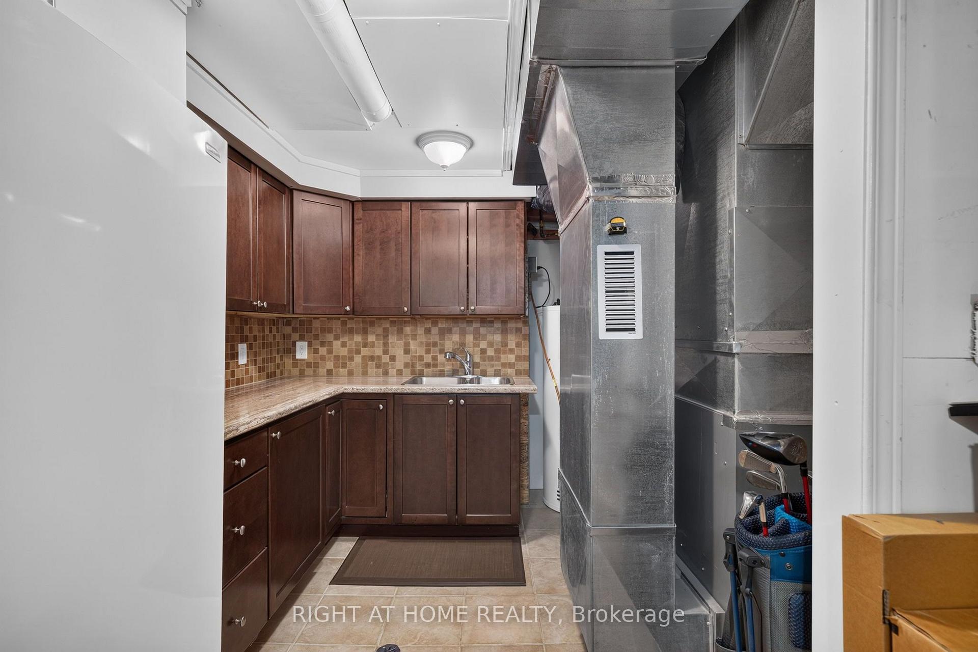Photo 41 of 1032 Byronmanor Road, London, South K — HOMEH