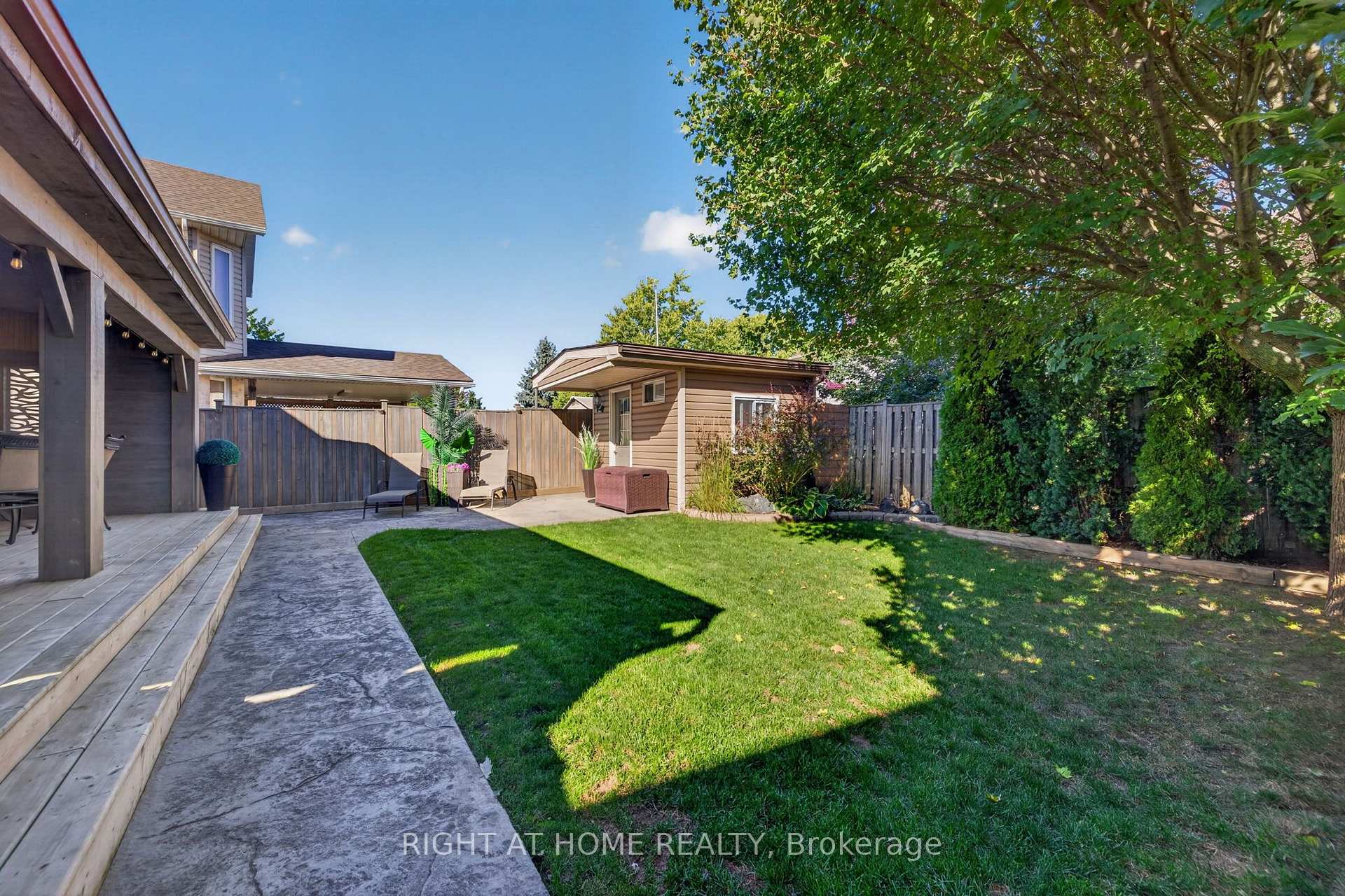 Photo 46 of 1032 Byronmanor Road, London, South K — HOMEH