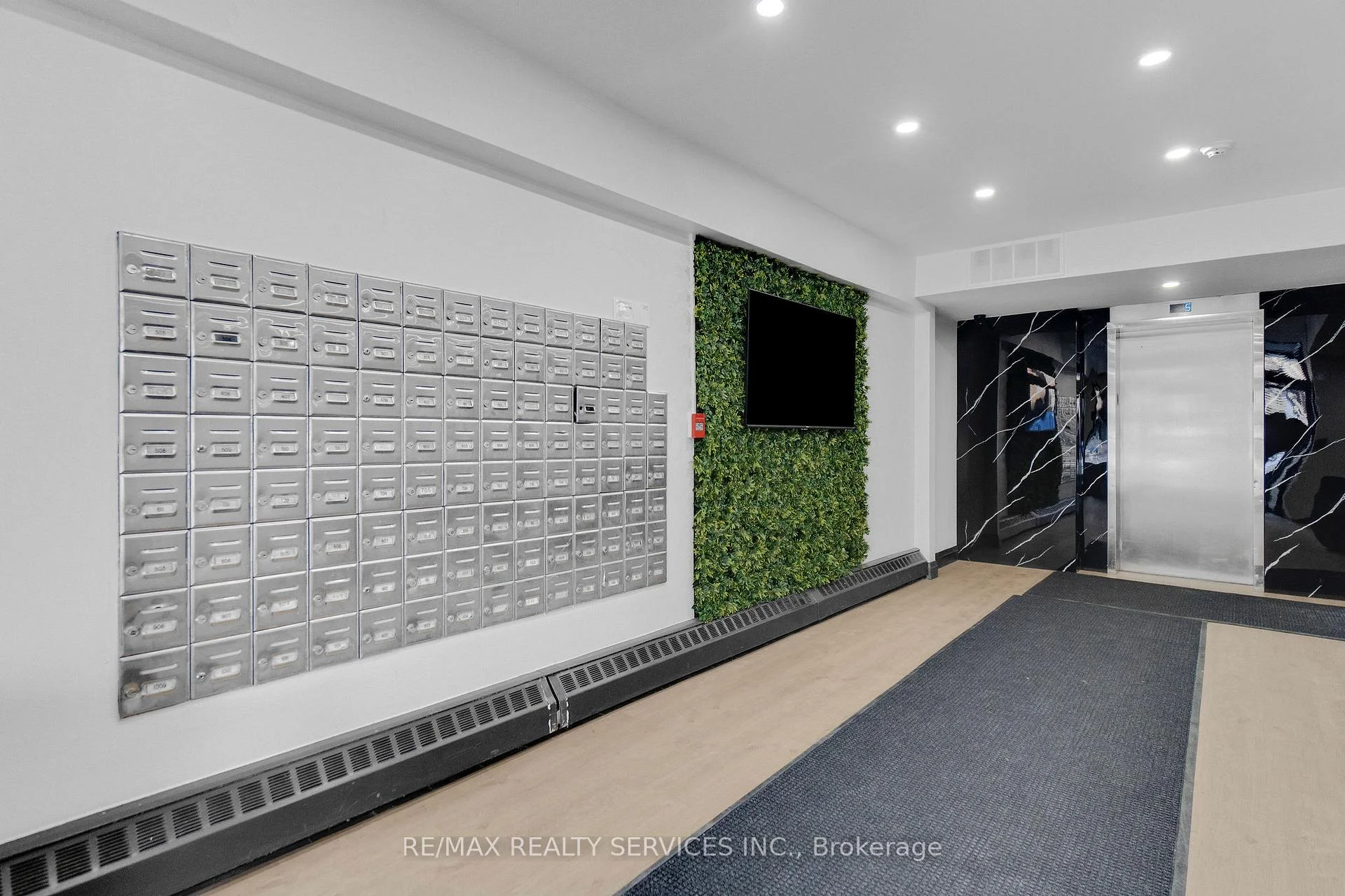 Photo 48 of Unit 908, 223 Jackson Street W, Hamilton, Durand — HOMEH