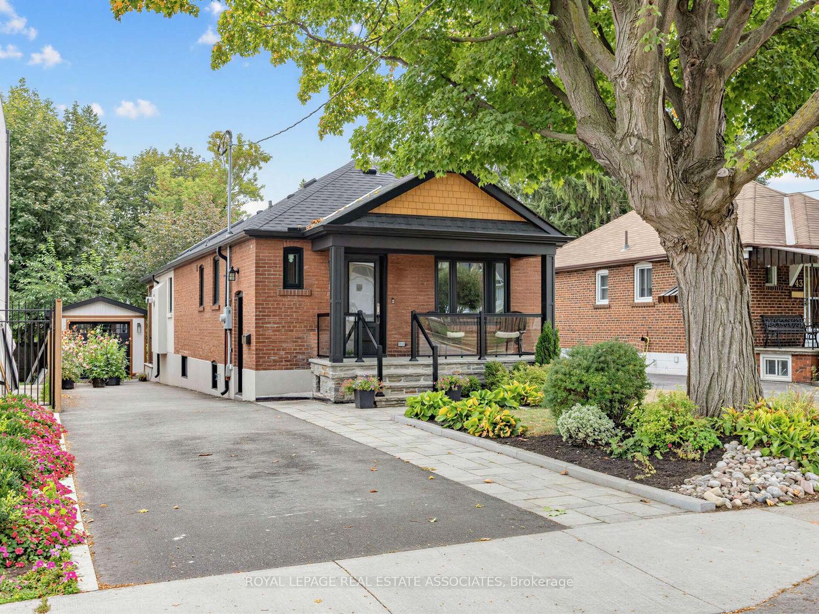 Photo 4 of 41 Ringley Avenue, Etobicoke, Stonegate-Queensway — HOMEH