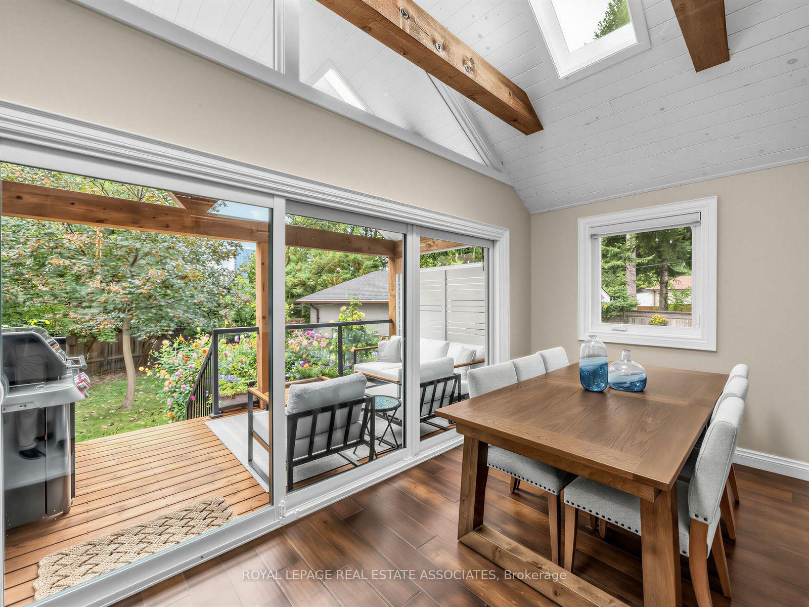 Photo 17 of 41 Ringley Avenue, Etobicoke, Stonegate-Queensway — HOMEH