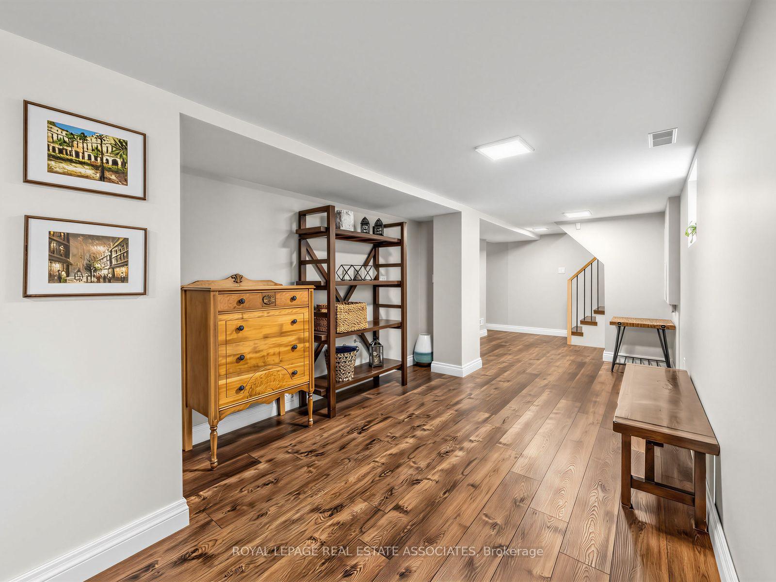Photo 34 of 41 Ringley Avenue, Etobicoke, Stonegate-Queensway — HOMEH