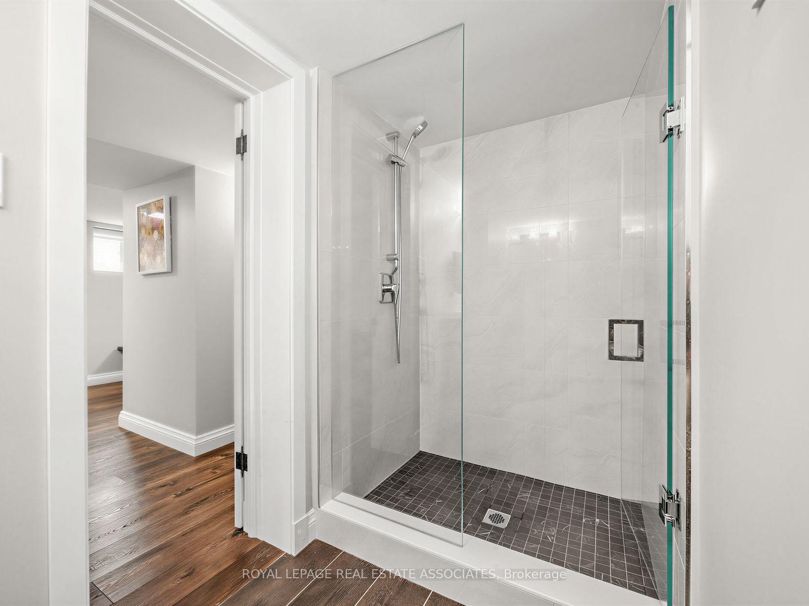 Photo 39 of 41 Ringley Avenue, Etobicoke, Stonegate-Queensway — HOMEH