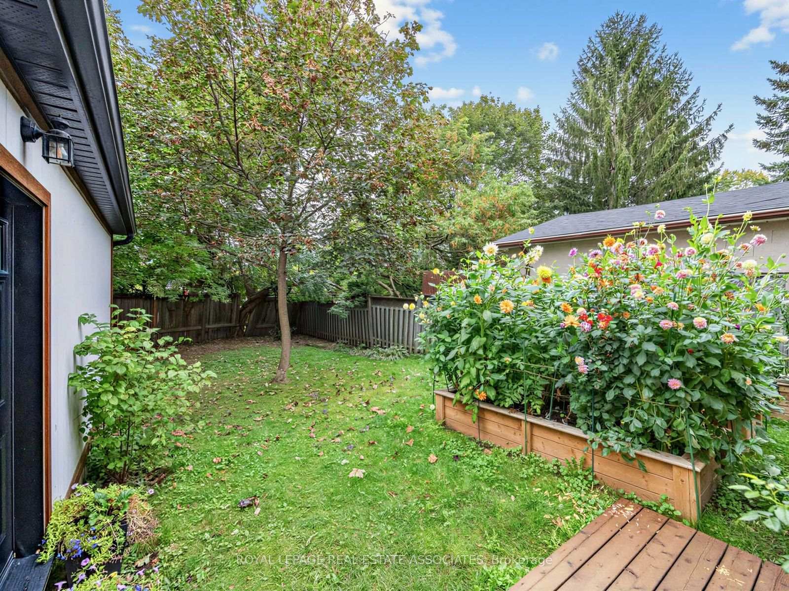 Photo 48 of 41 Ringley Avenue, Etobicoke, Stonegate-Queensway — HOMEH