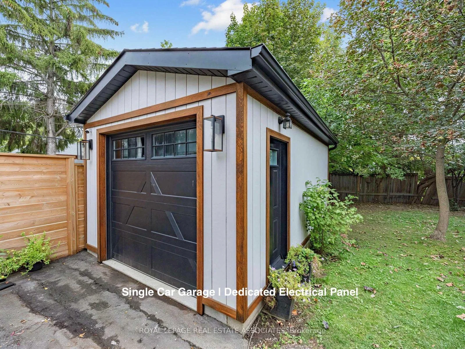 Photo 41 of 41 Ringley Avenue, Etobicoke, Stonegate-Queensway — HOMEH