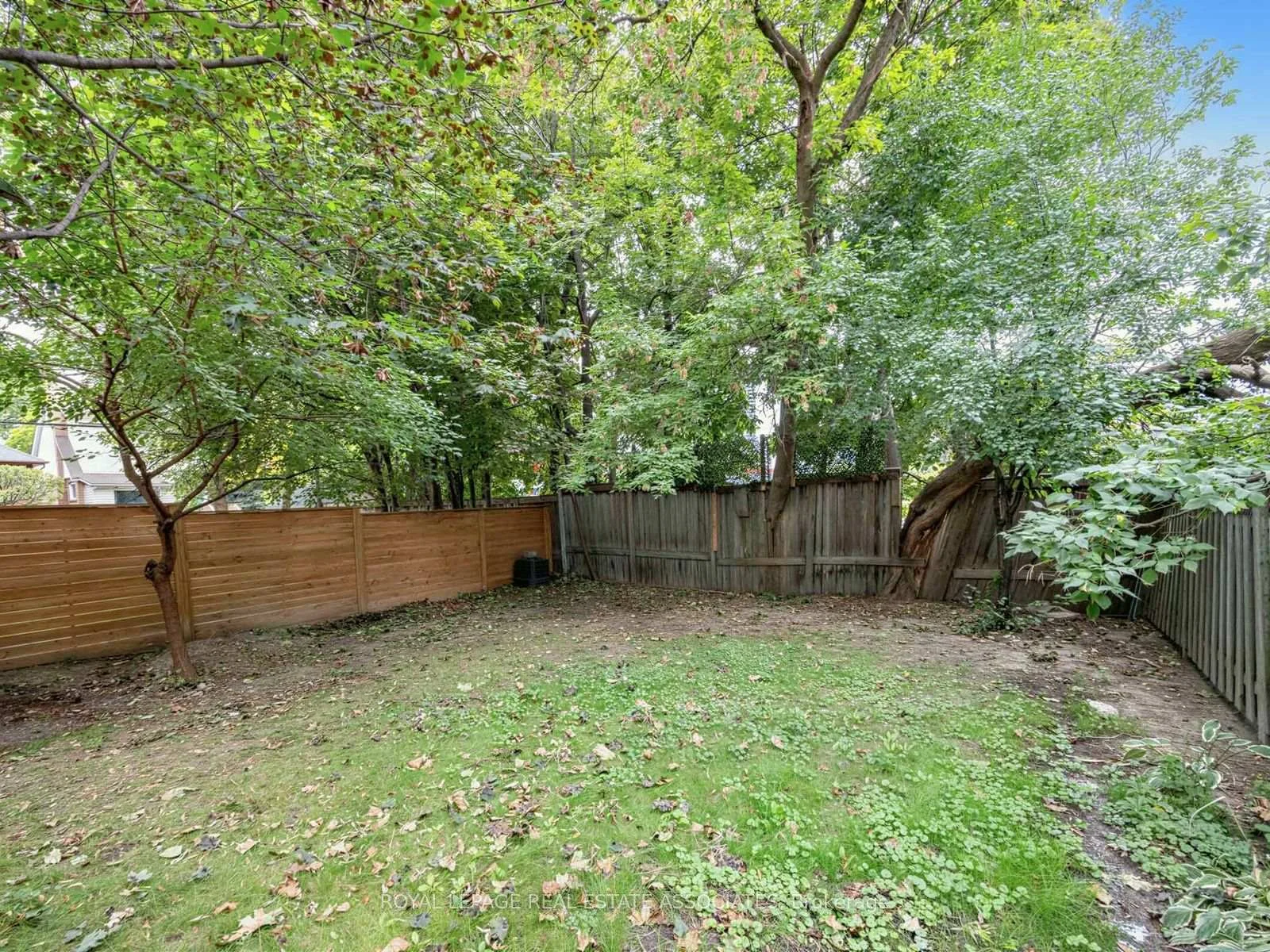 Photo 45 of 41 Ringley Avenue, Etobicoke, Stonegate-Queensway — HOMEH