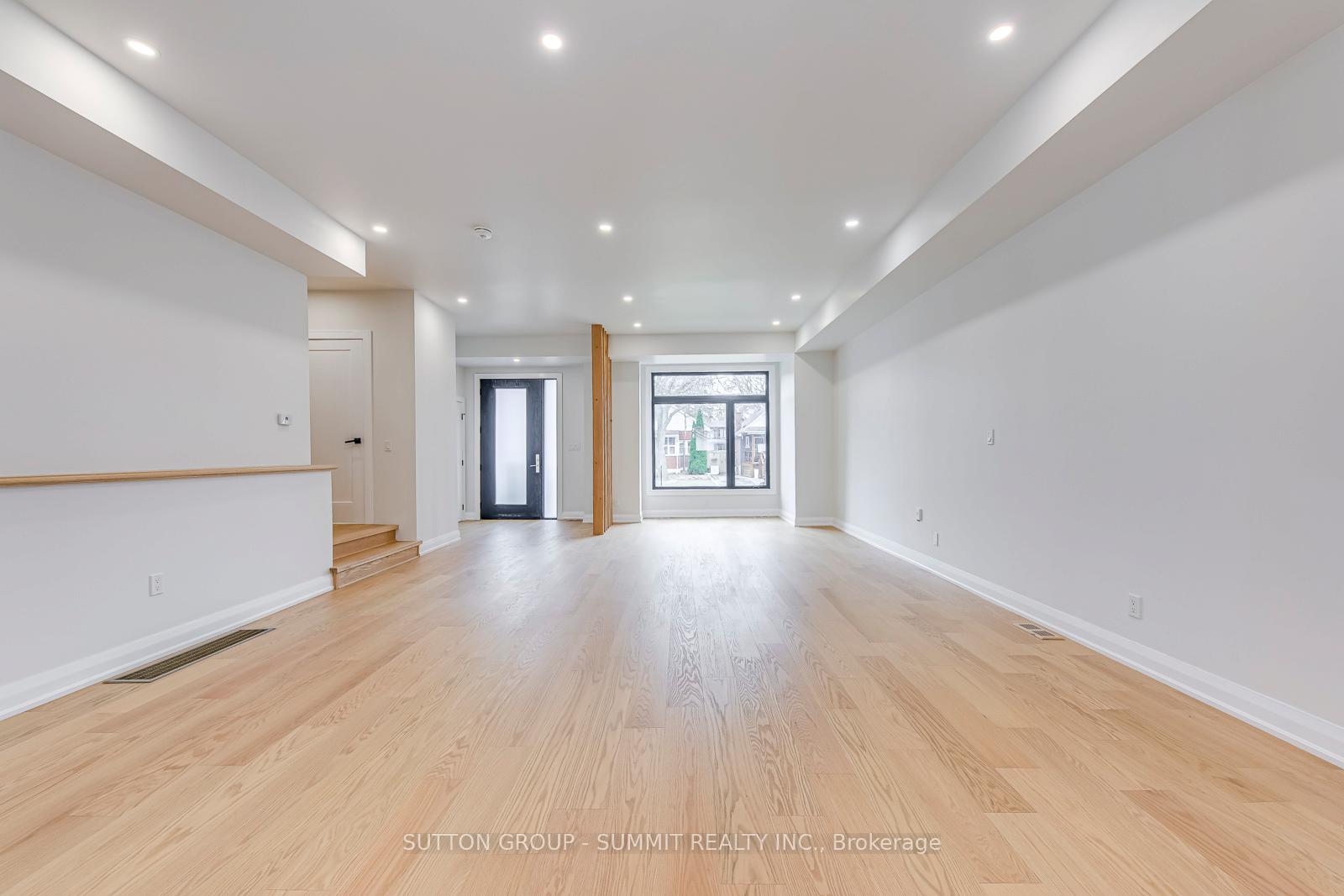 Photo 11 of 103 Kalmar Avenue, Scarborough, Birchcliffe-Cliffside — HOMEH