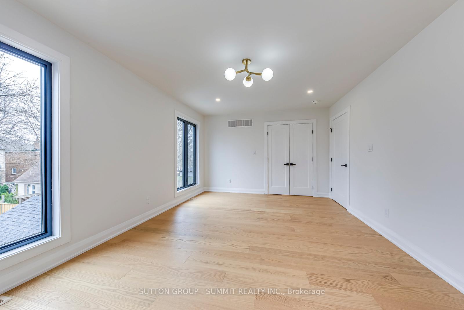 Photo 17 of 103 Kalmar Avenue, Scarborough, Birchcliffe-Cliffside — HOMEH