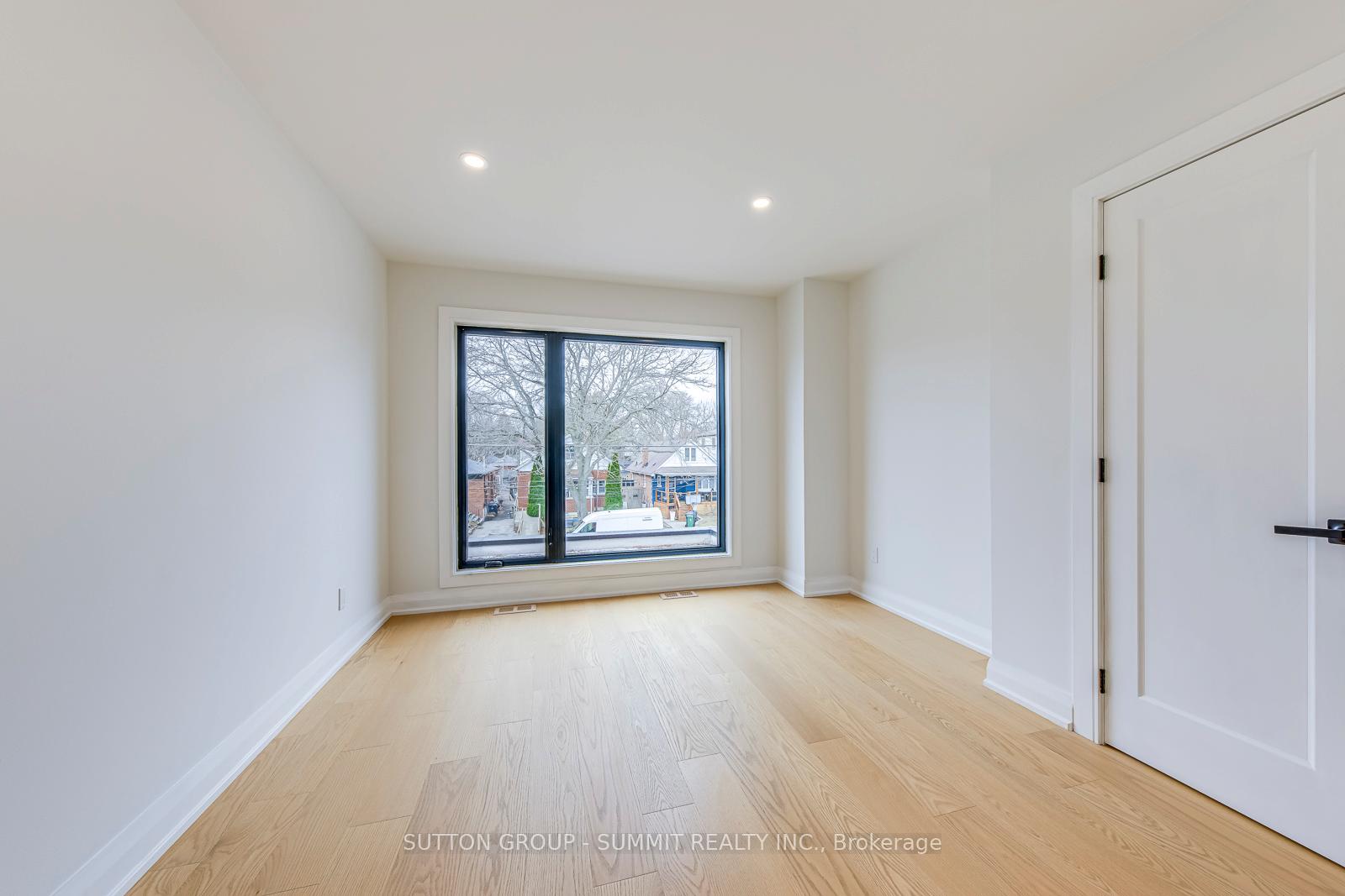 Photo 21 of 103 Kalmar Avenue, Scarborough, Birchcliffe-Cliffside — HOMEH