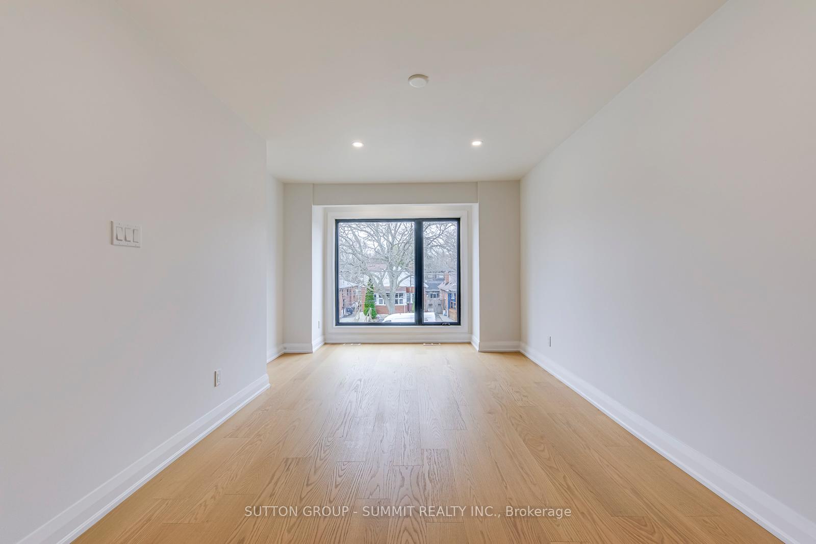 Photo 24 of 103 Kalmar Avenue, Scarborough, Birchcliffe-Cliffside — HOMEH