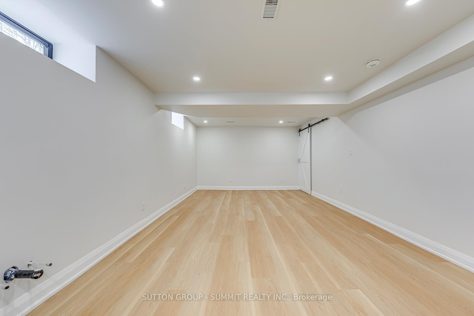 Photo 31 of 103 Kalmar Avenue, Scarborough, Birchcliffe-Cliffside — HOMEH