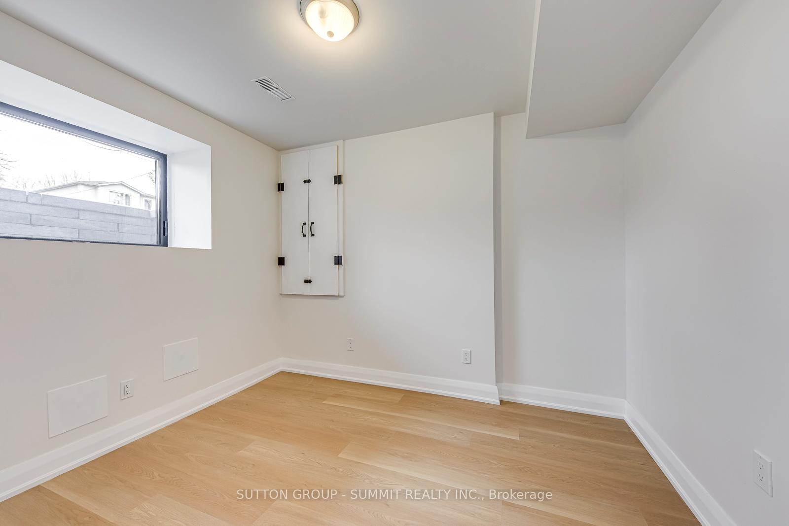 Photo 32 of 103 Kalmar Avenue, Scarborough, Birchcliffe-Cliffside — HOMEH