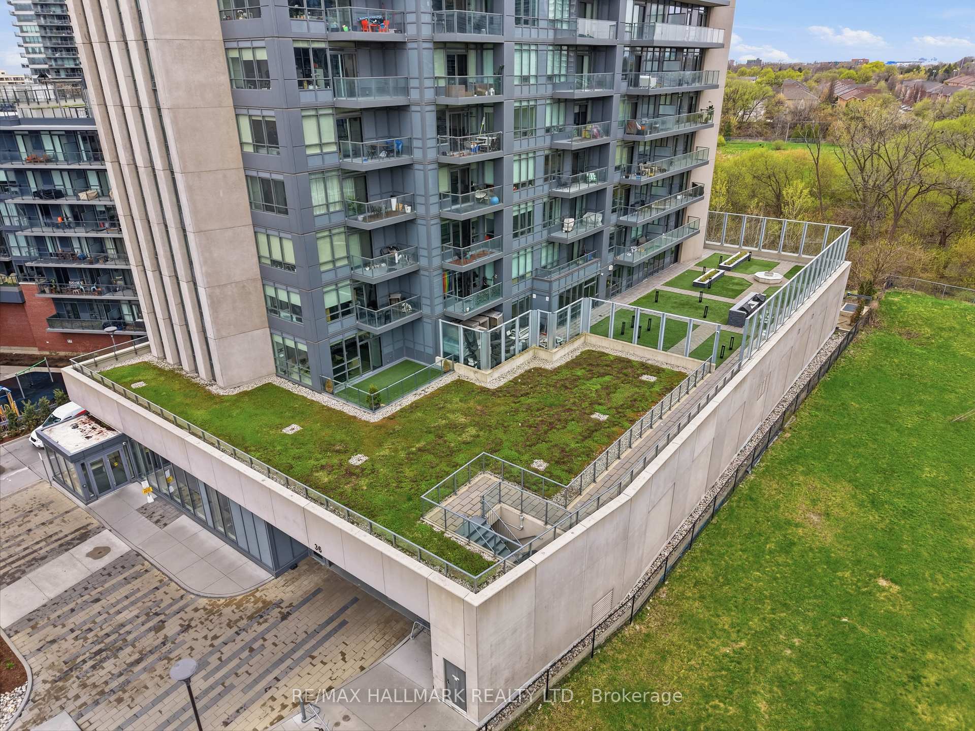 Photo 31 of Unit 710, 36 Park Lawn Road, Etobicoke, Mimico — HOMEH