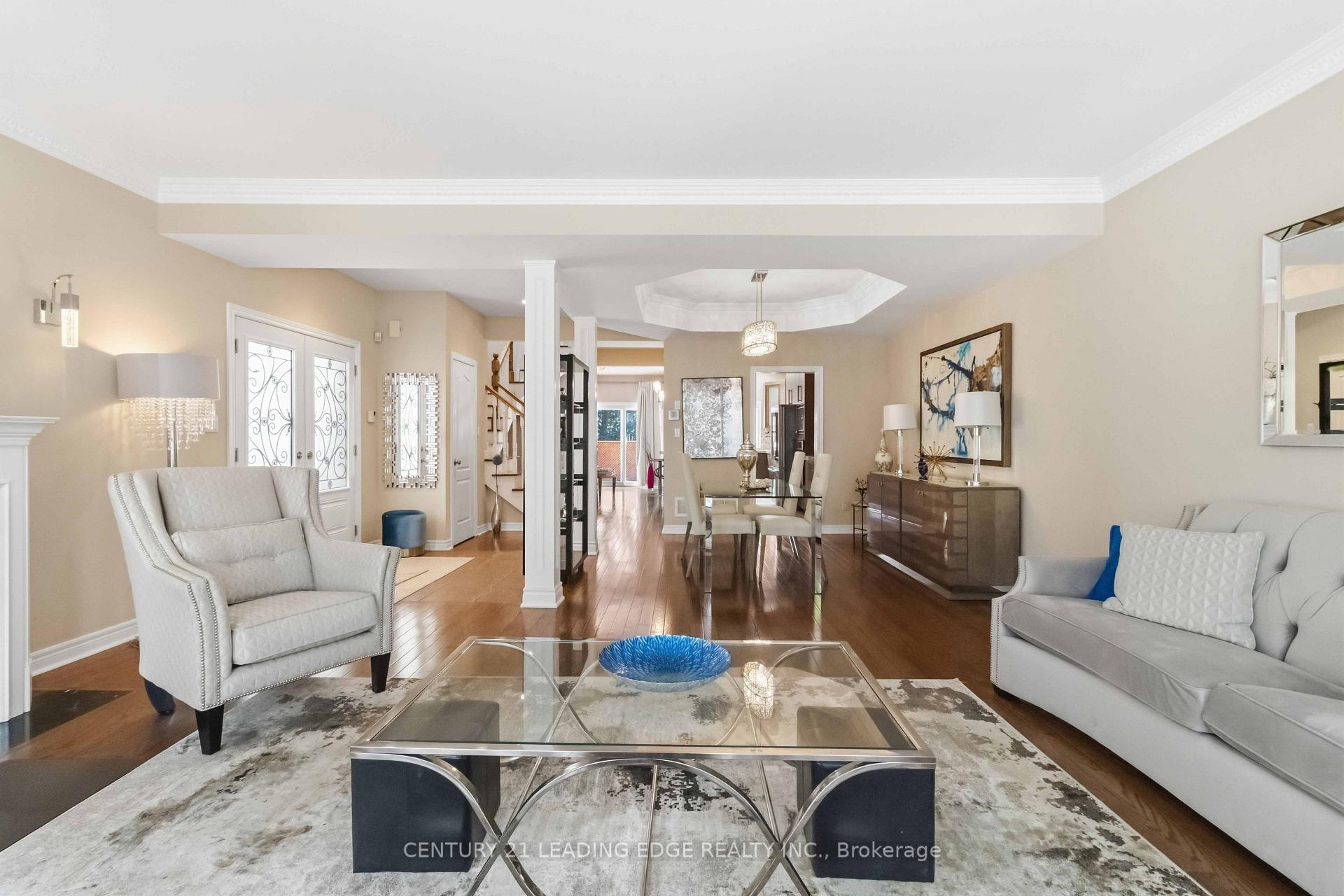 Photo 6 of 47 Cordoba Drive, Vaughan, Lakeview Estates — HOMEH