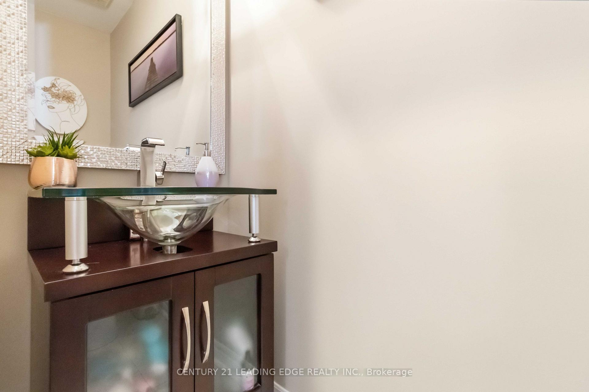 Photo 16 of 47 Cordoba Drive, Vaughan, Lakeview Estates — HOMEH