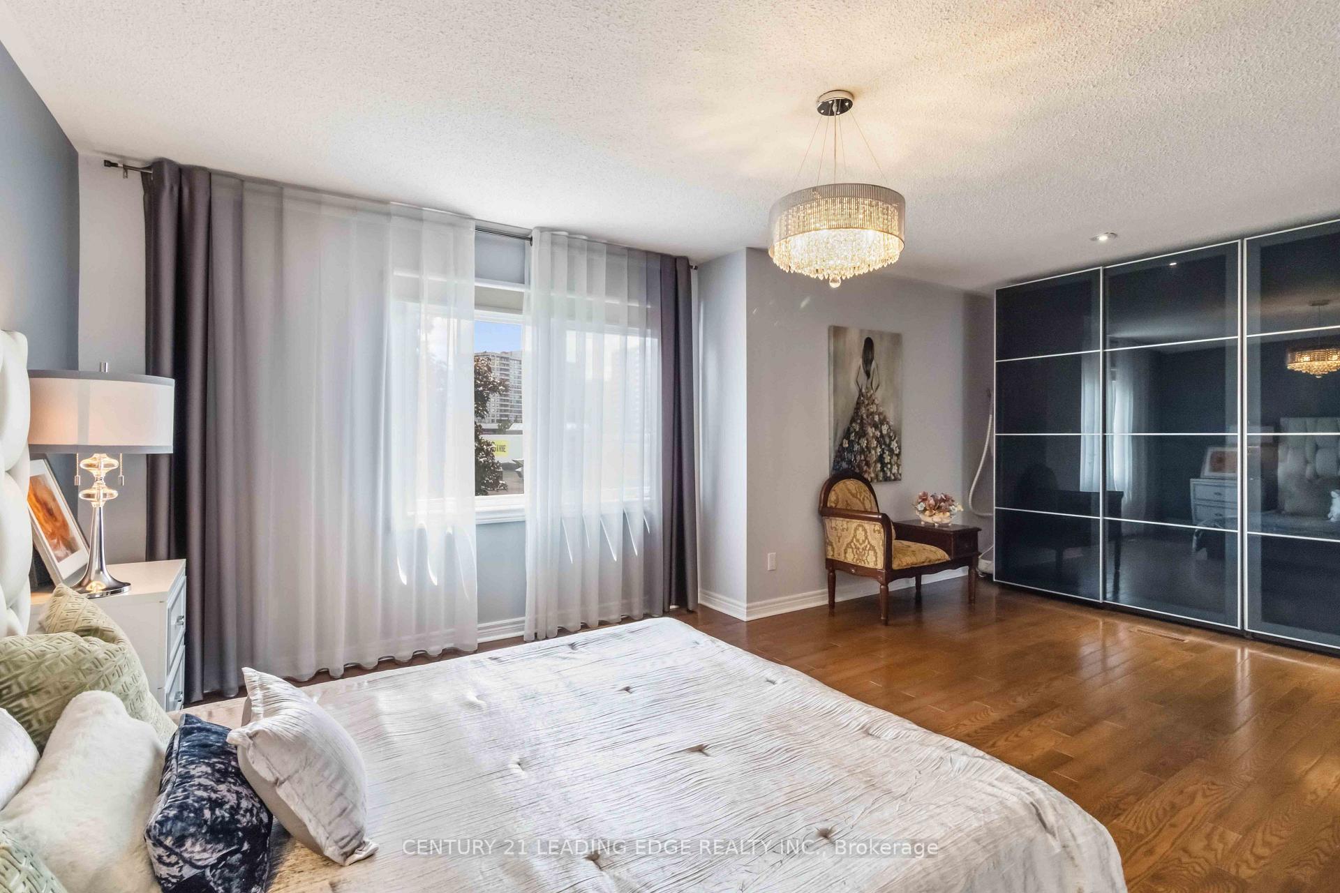 Photo 21 of 47 Cordoba Drive, Vaughan, Lakeview Estates — HOMEH