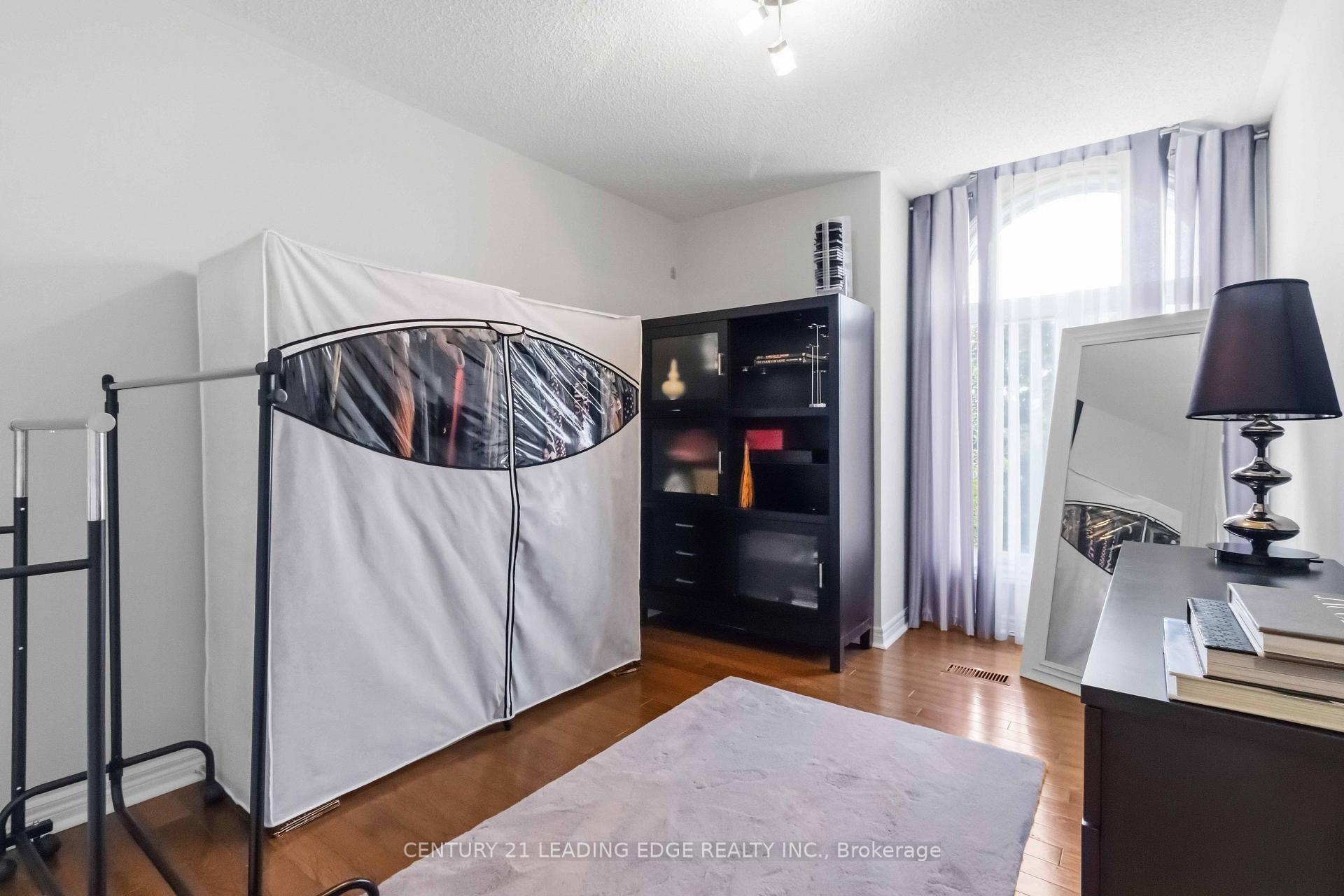 Photo 25 of 47 Cordoba Drive, Vaughan, Lakeview Estates — HOMEH