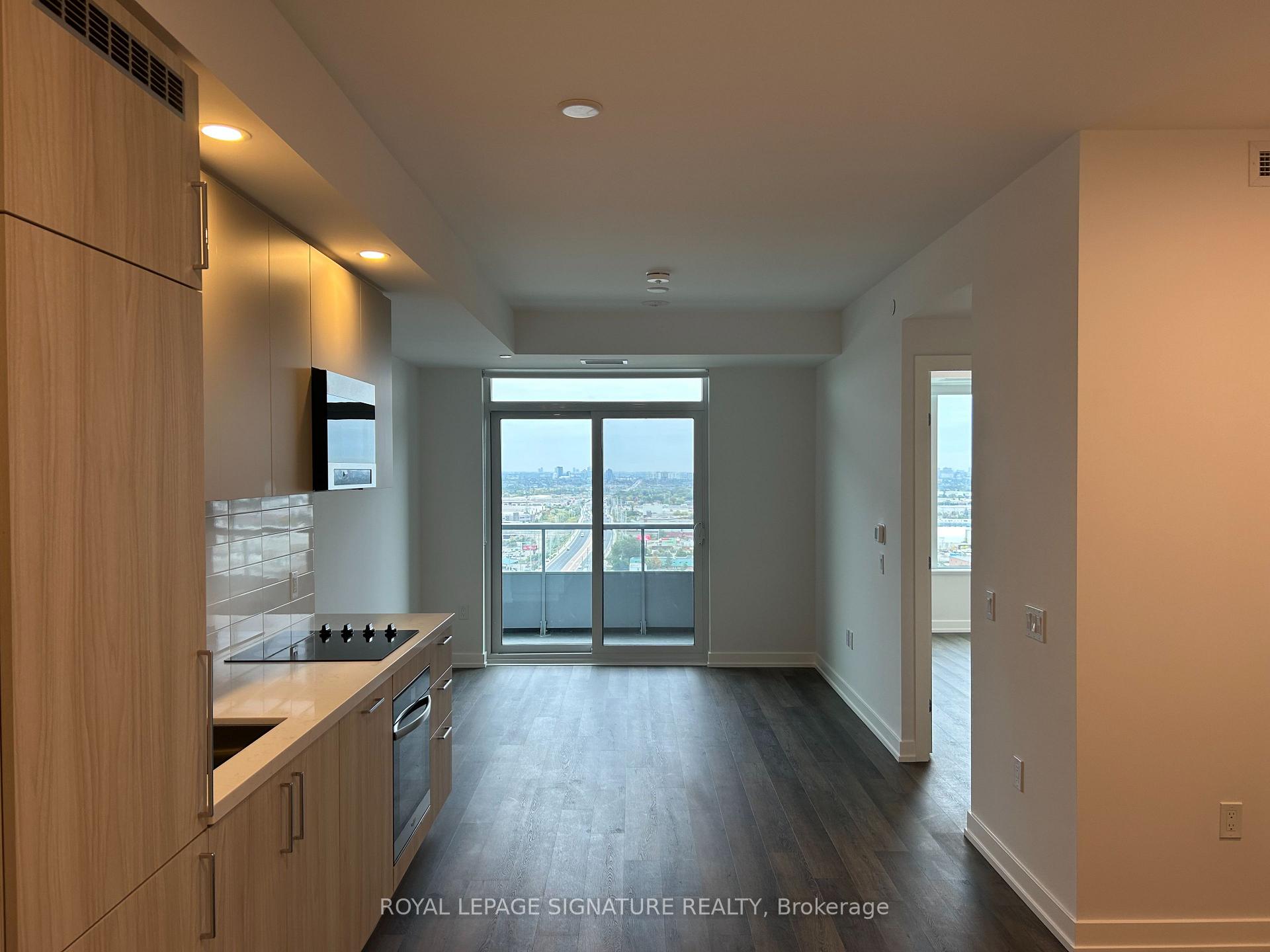 Photo 3 of Unit 2004, 5 Meadowale Road, Vaughan, Vaughan Corporate Centre — HOMEH