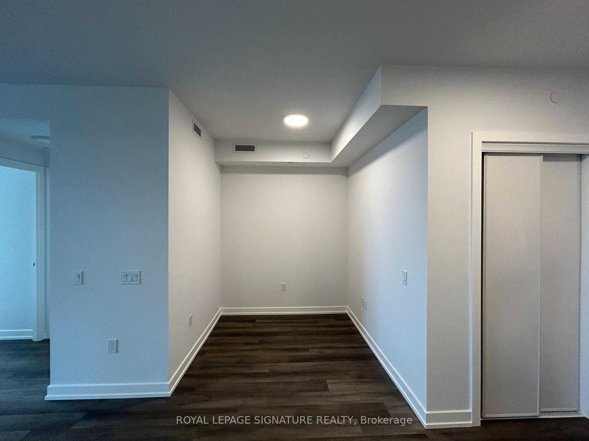 Photo 6 of Unit 2004, 5 Meadowale Road, Vaughan, Vaughan Corporate Centre — HOMEH