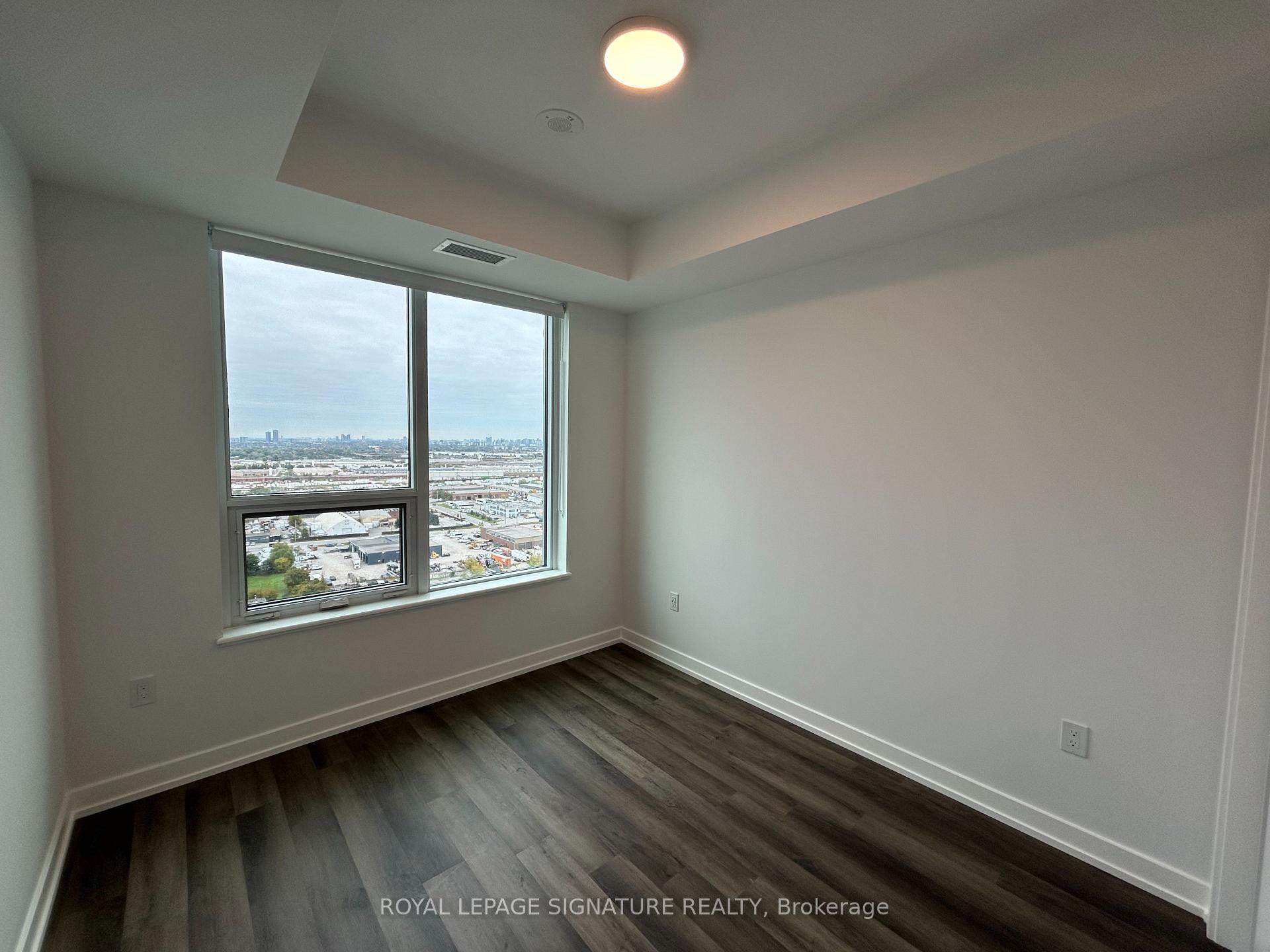 Photo 10 of Unit 2004, 5 Meadowale Road, Vaughan, Vaughan Corporate Centre — HOMEH