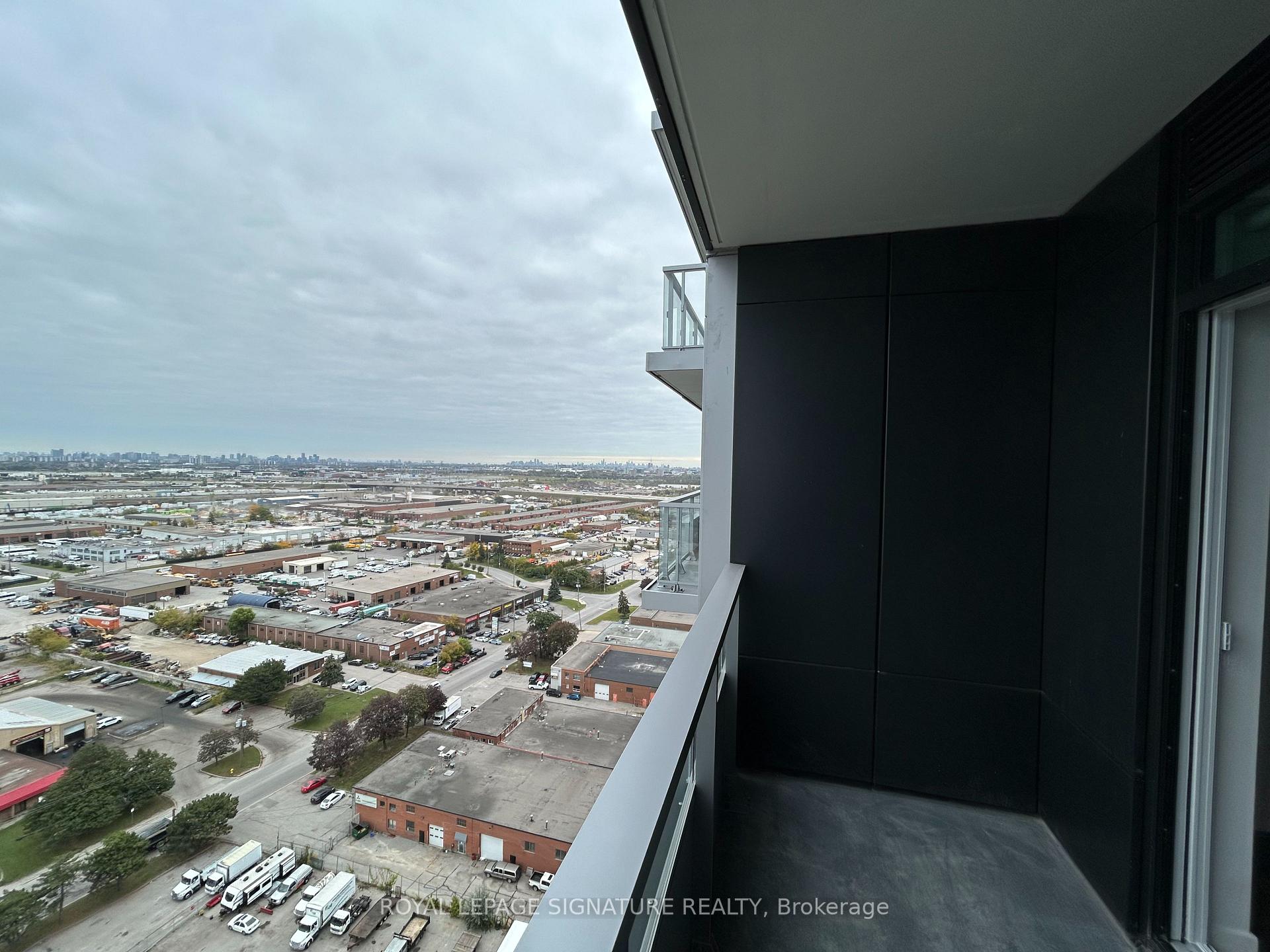 Photo 18 of Unit 2004, 5 Meadowale Road, Vaughan, Vaughan Corporate Centre — HOMEH
