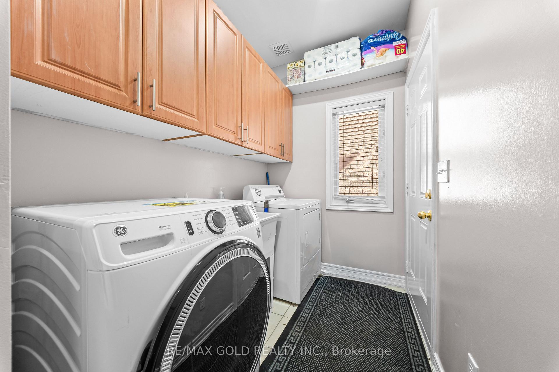 Photo 20 of 19 Attview Crescent, Brampton, Bram East — HOMEH