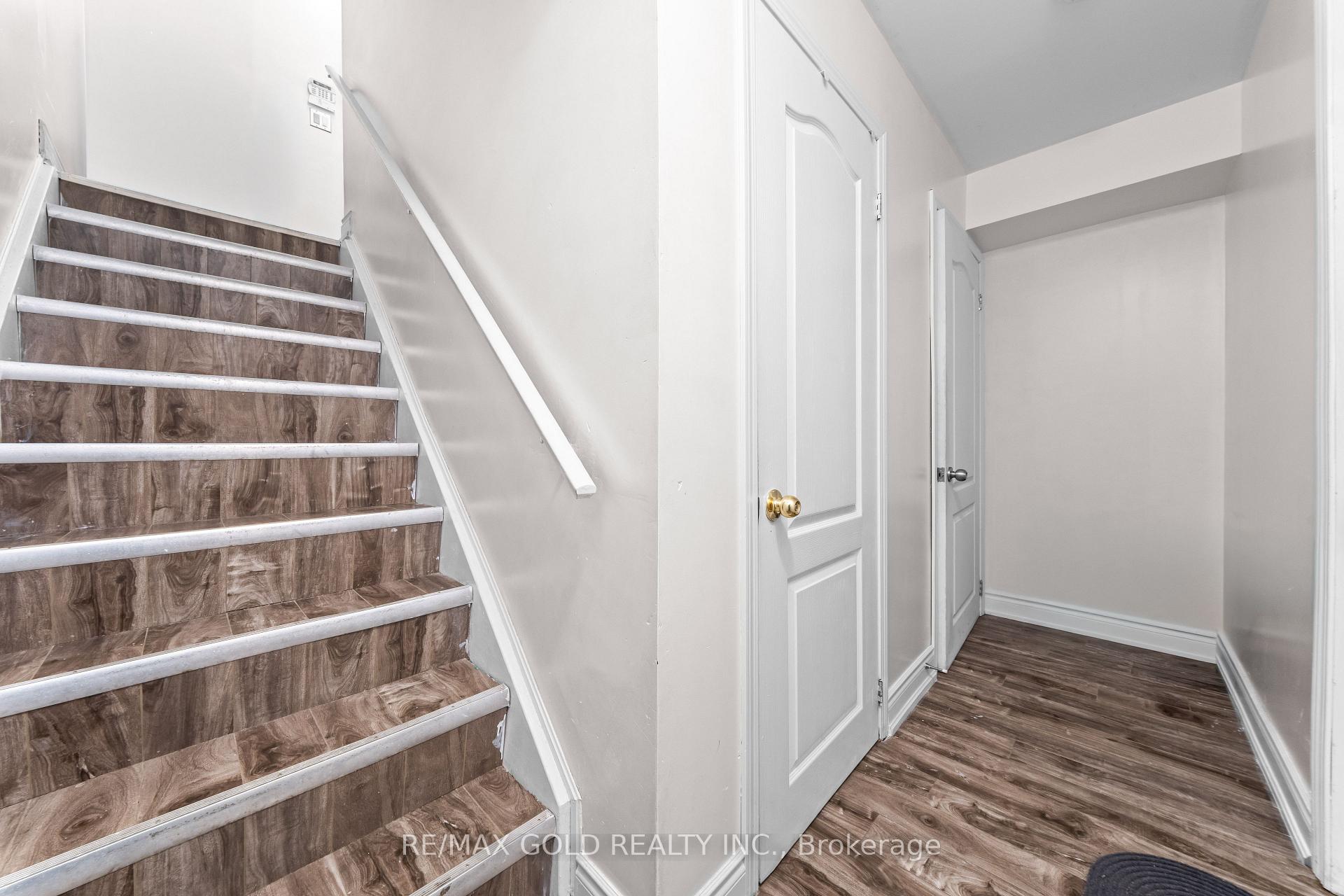 Photo 22 of 19 Attview Crescent, Brampton, Bram East — HOMEH