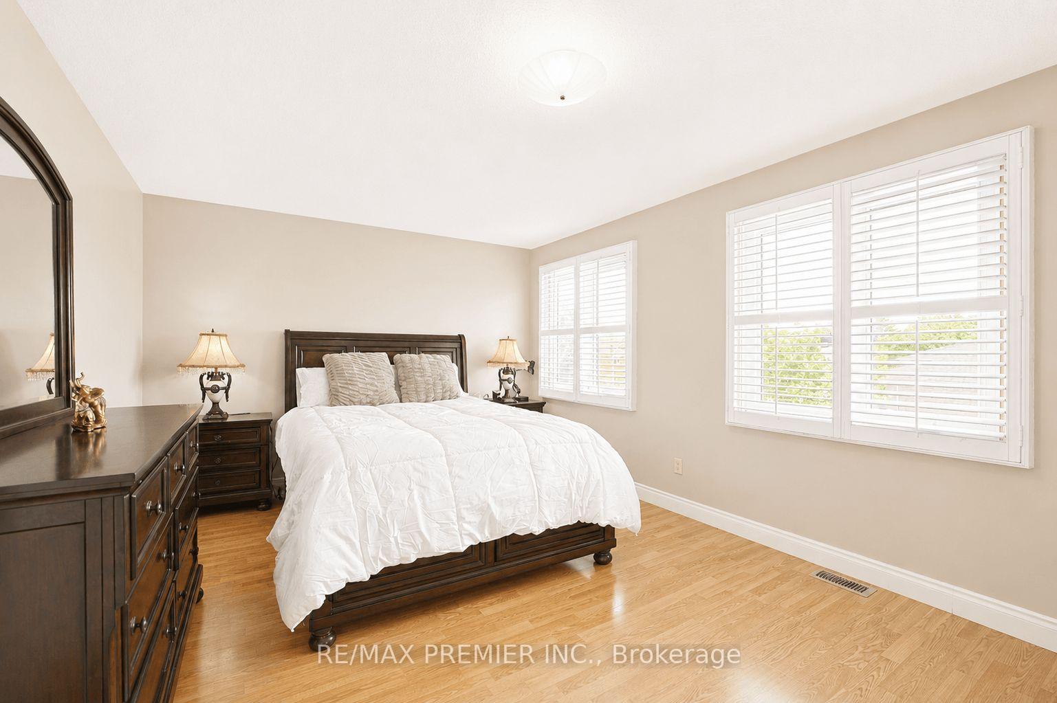 Photo 24 of 55 Deerpark Crescent, Brampton, Brampton West — HOMEH