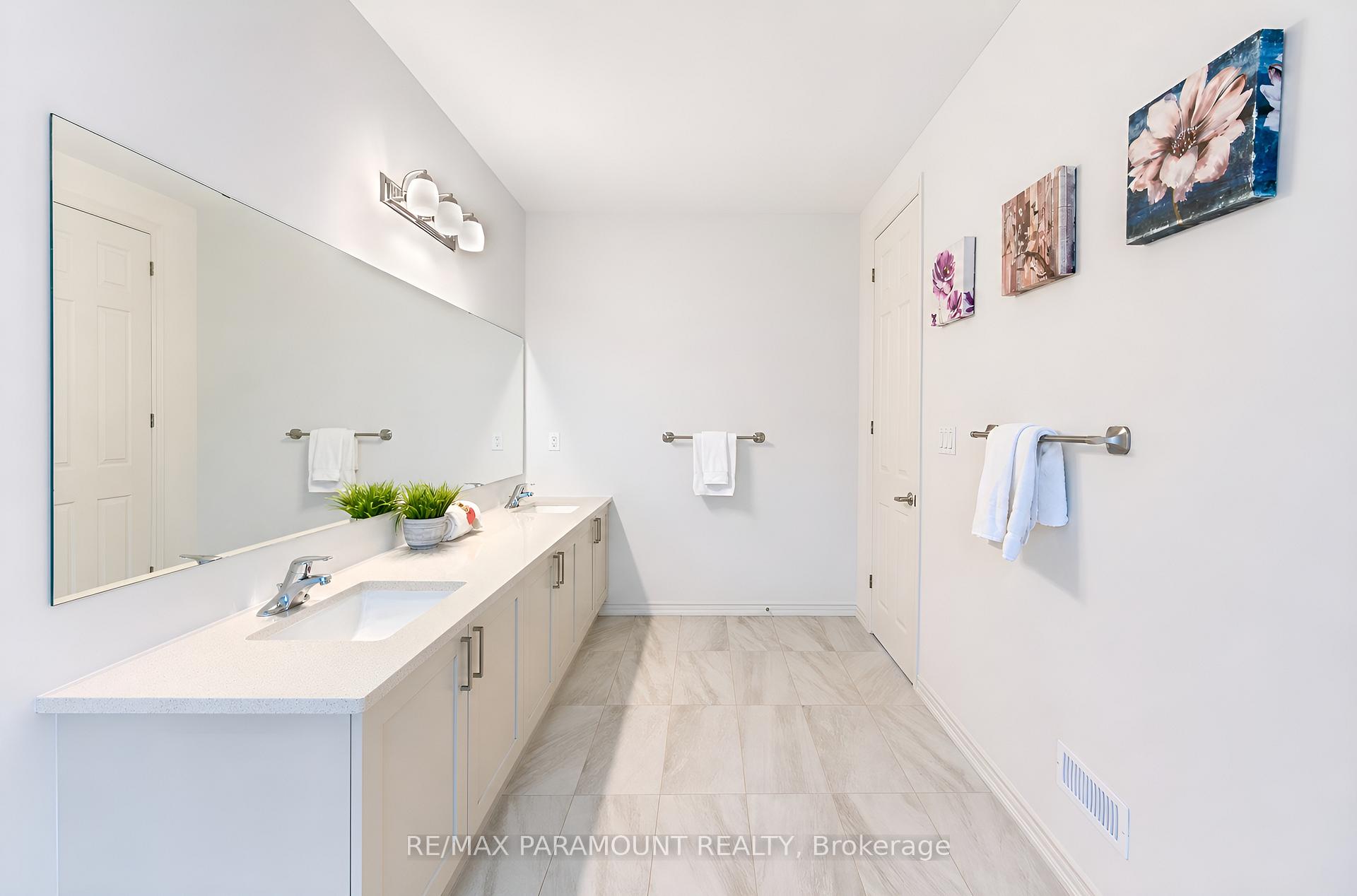 Photo 32 of 1 Sparrow Way, Adjala-Tosorontio, Colgan — HOMEH