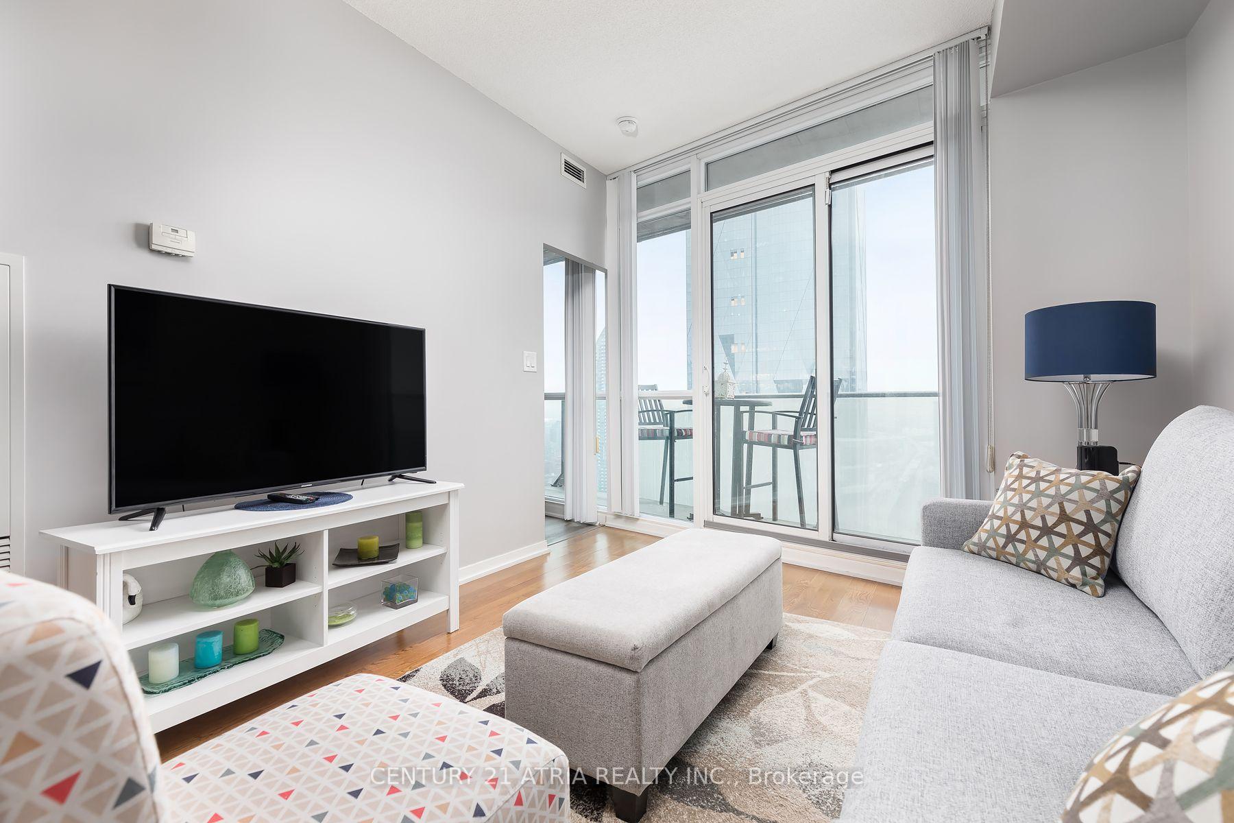 Photo 2 of Unit 3809, 65 Bremner Boulevard, Toronto, Waterfront Communities — HOMEH