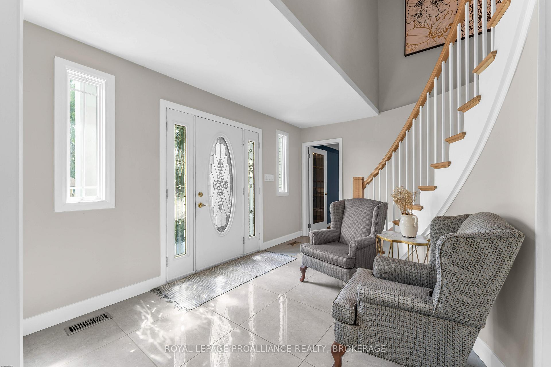 Photo 6 of 1901 Sydenham Road, Kingston, City North of 401 — HOMEH
