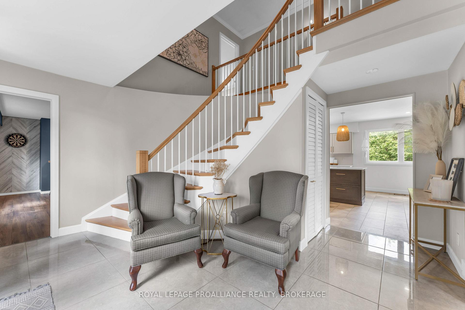 Photo 7 of 1901 Sydenham Road, Kingston, City North of 401 — HOMEH