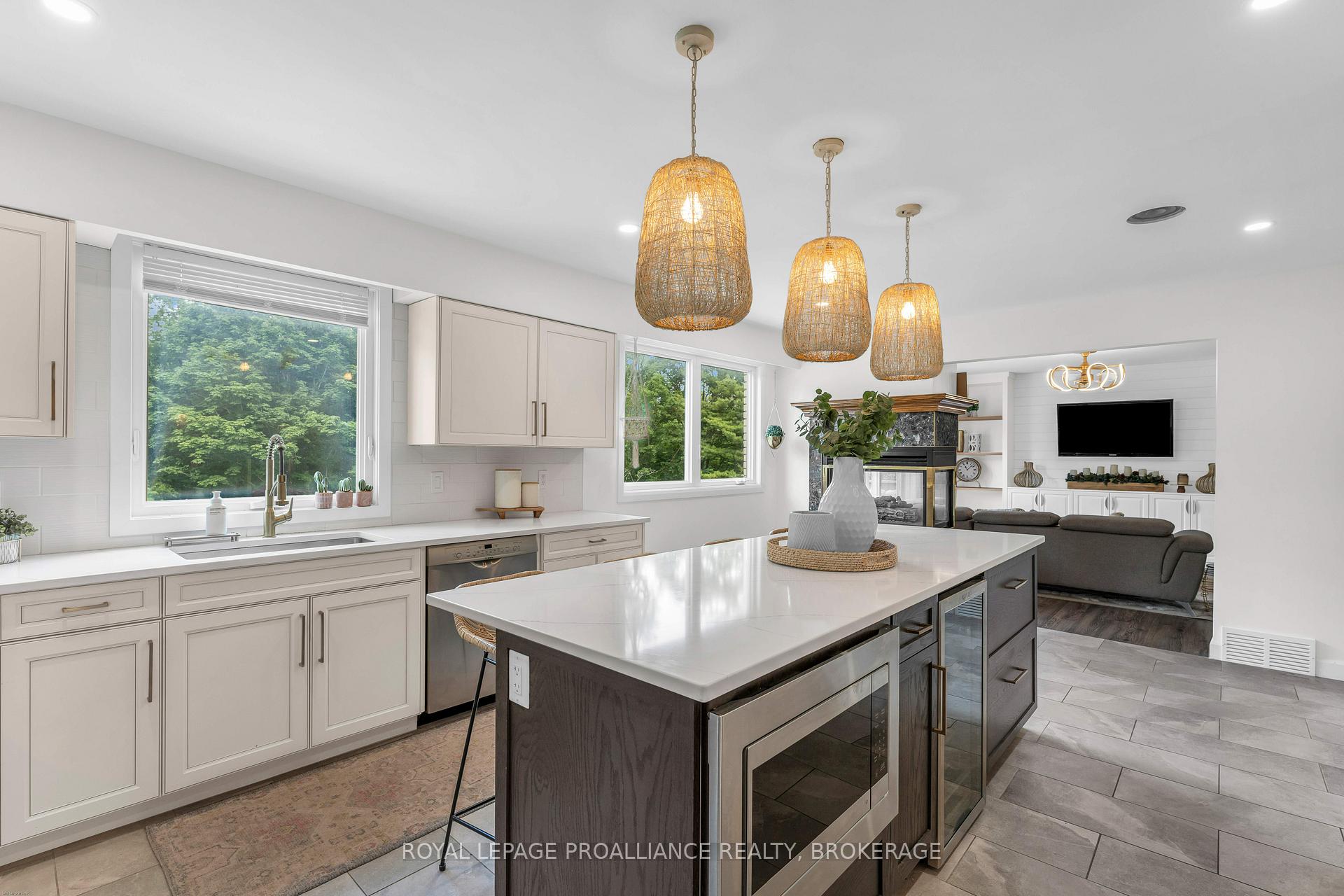 Photo 12 of 1901 Sydenham Road, Kingston, City North of 401 — HOMEH