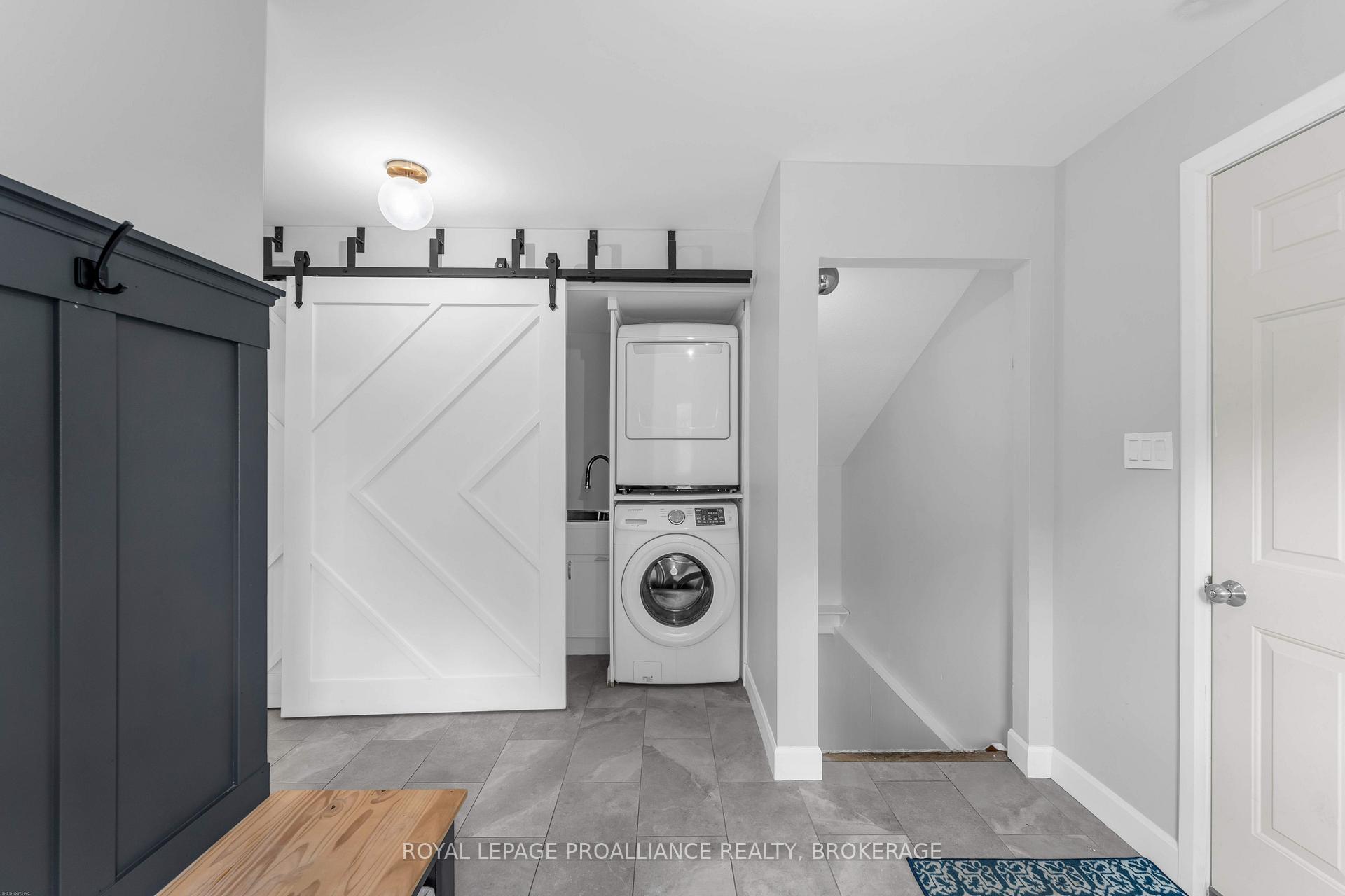Photo 20 of 1901 Sydenham Road, Kingston, City North of 401 — HOMEH