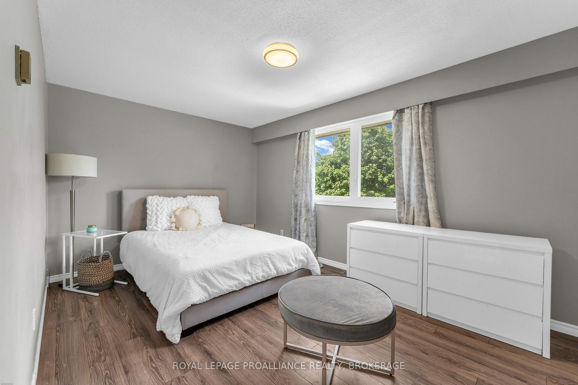 Photo 30 of 1901 Sydenham Road, Kingston, City North of 401 — HOMEH