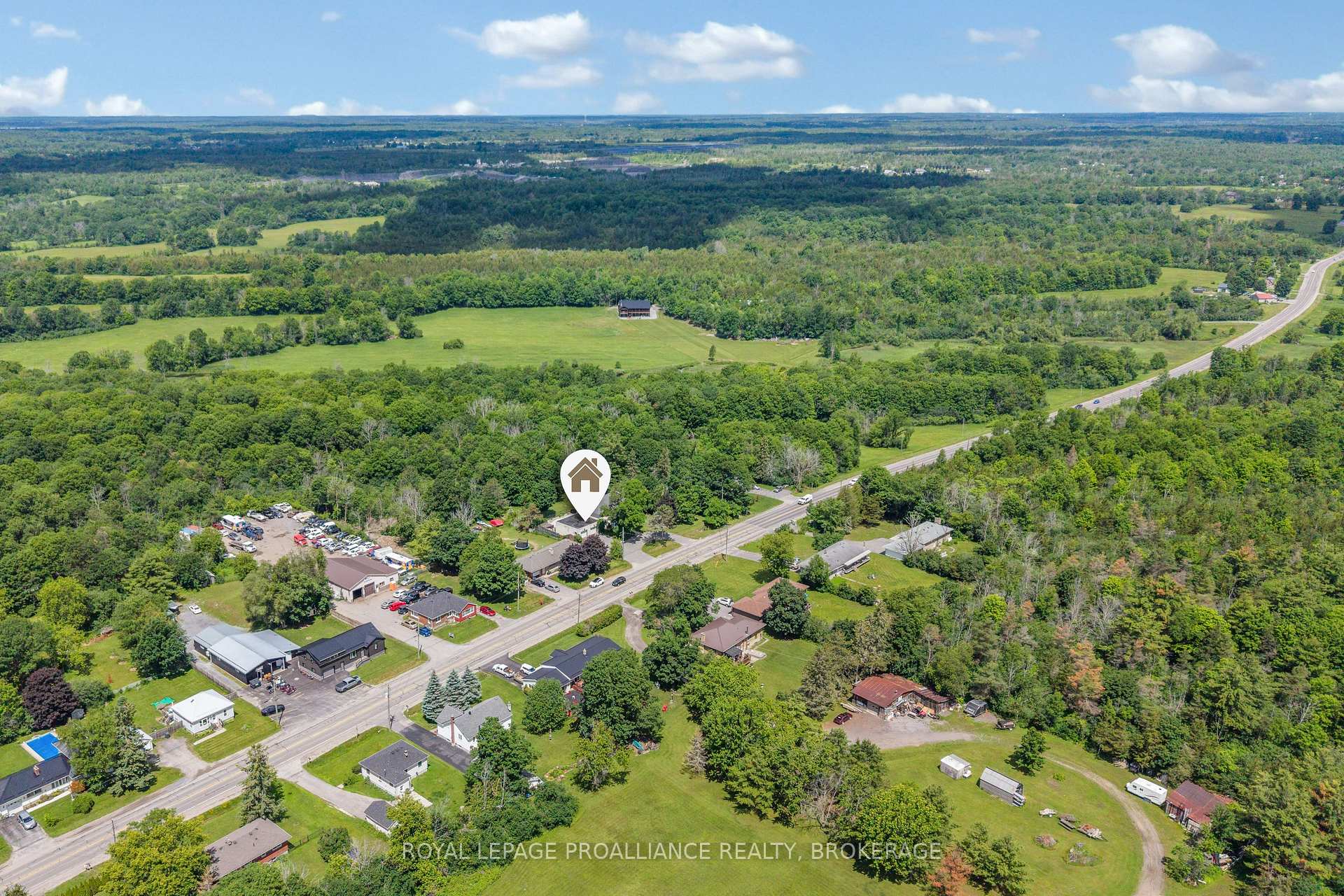 Photo 48 of 1901 Sydenham Road, Kingston, City North of 401 — HOMEH
