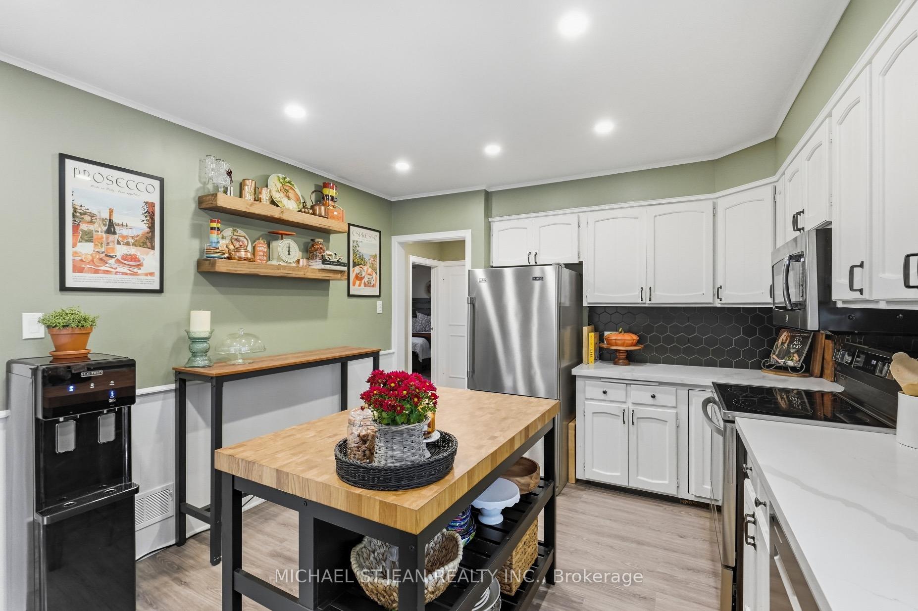 Photo 12 of 36 Pottruff Road, Hamilton, Kentley — HOMEH