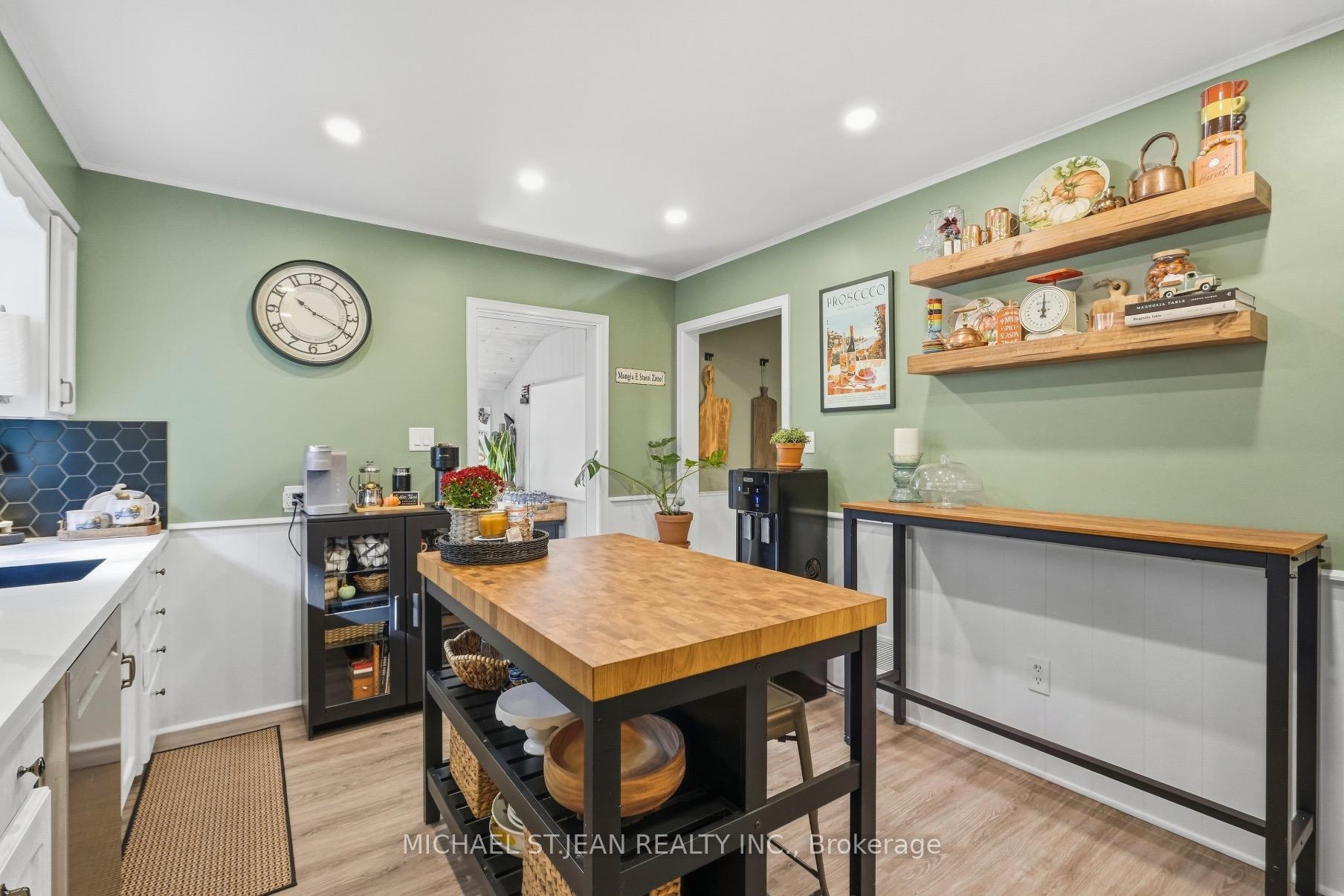 Photo 13 of 36 Pottruff Road, Hamilton, Kentley — HOMEH
